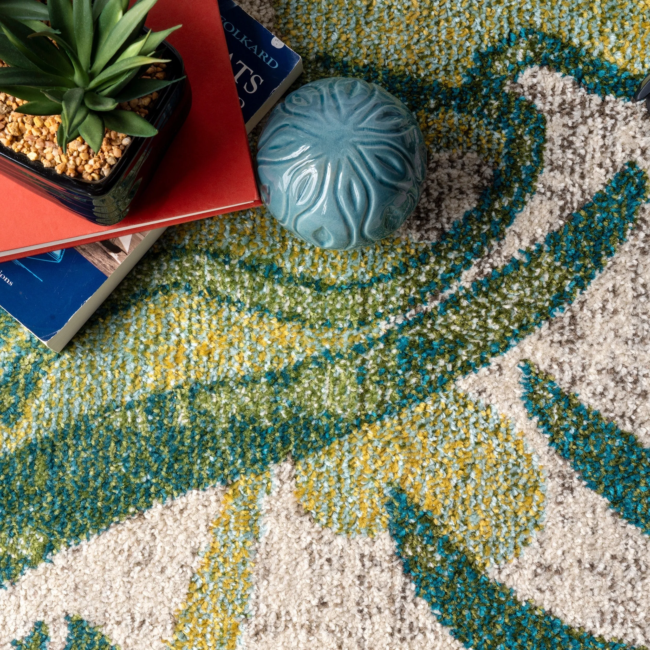 Nuloom Cali Abstract Leaves Area Rug