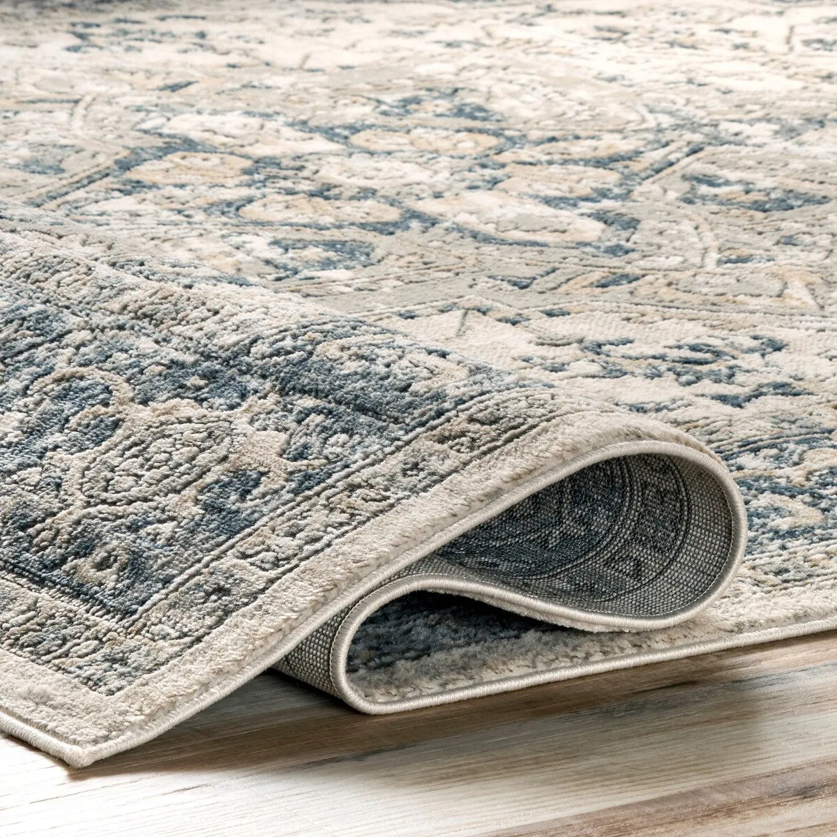 Nuloom Darcie Traditional Medallion Area Rug