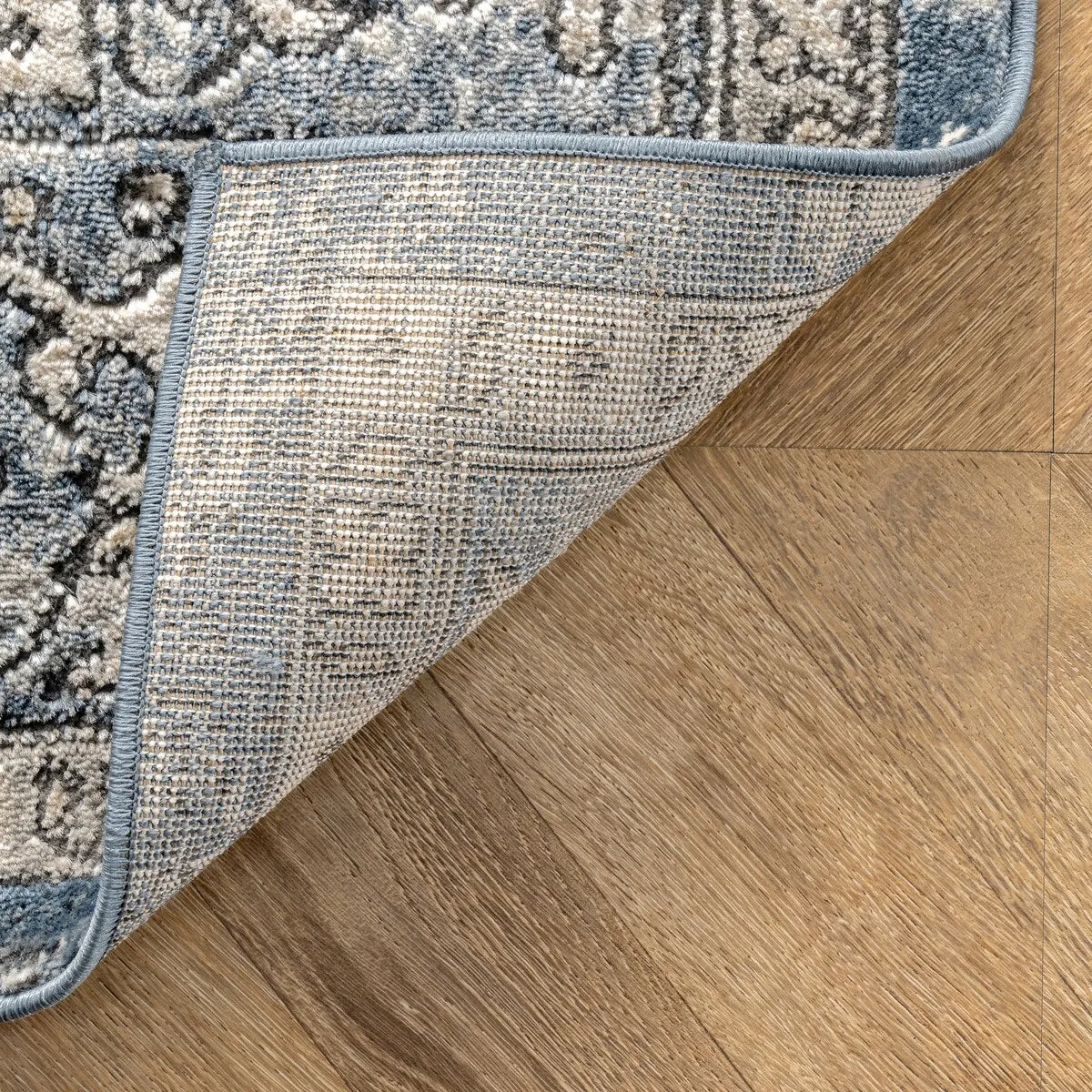 Nuloom Darcie Traditional Medallion Area Rug