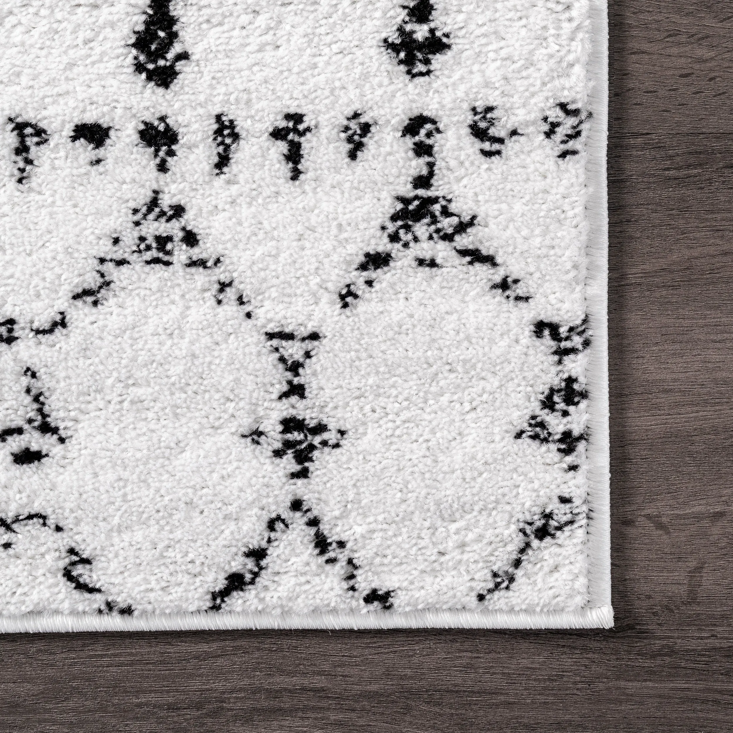 Nuloom Emmy Moroccan Trellis Area Rug