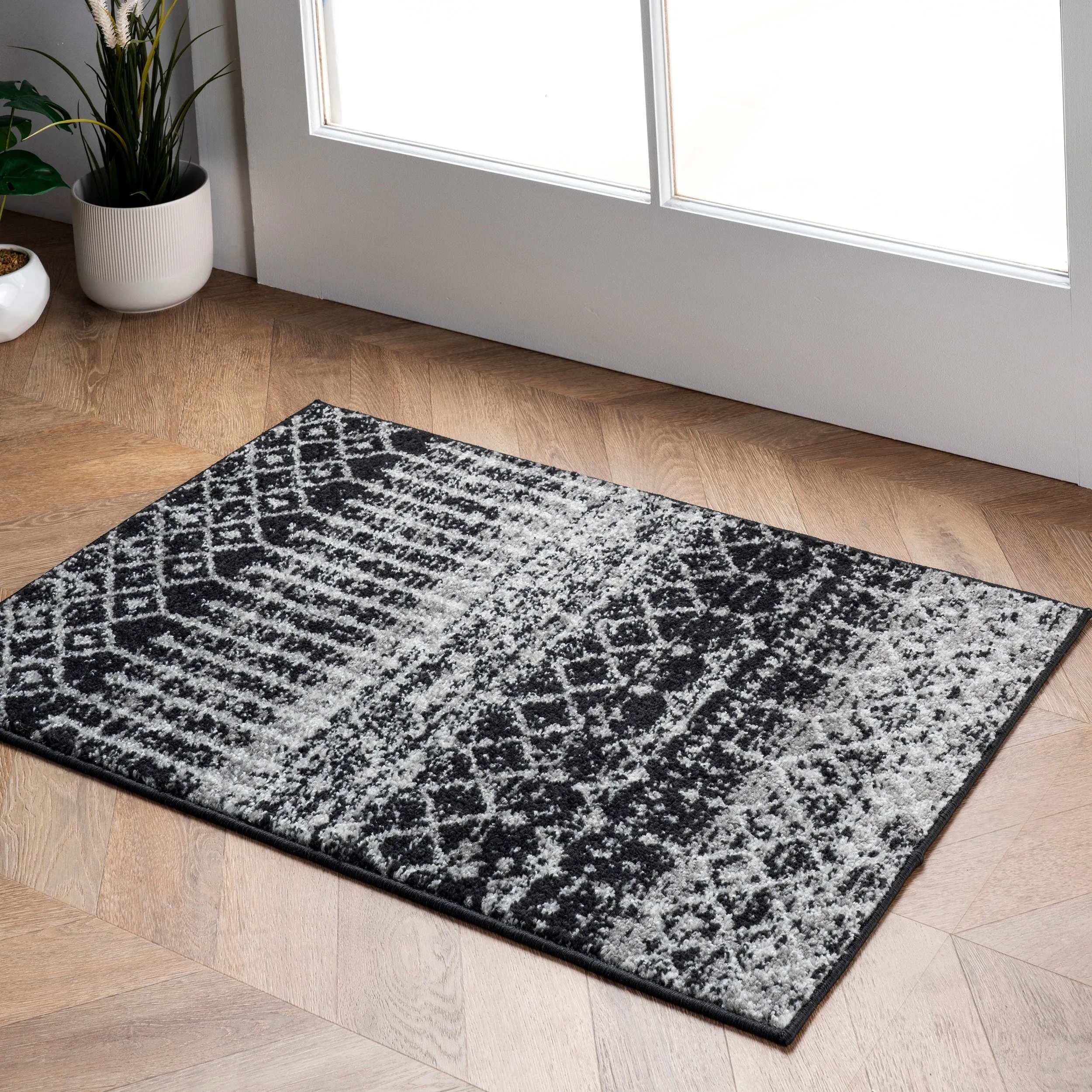 Nuloom Emmy Moroccan Trellis Area Rug