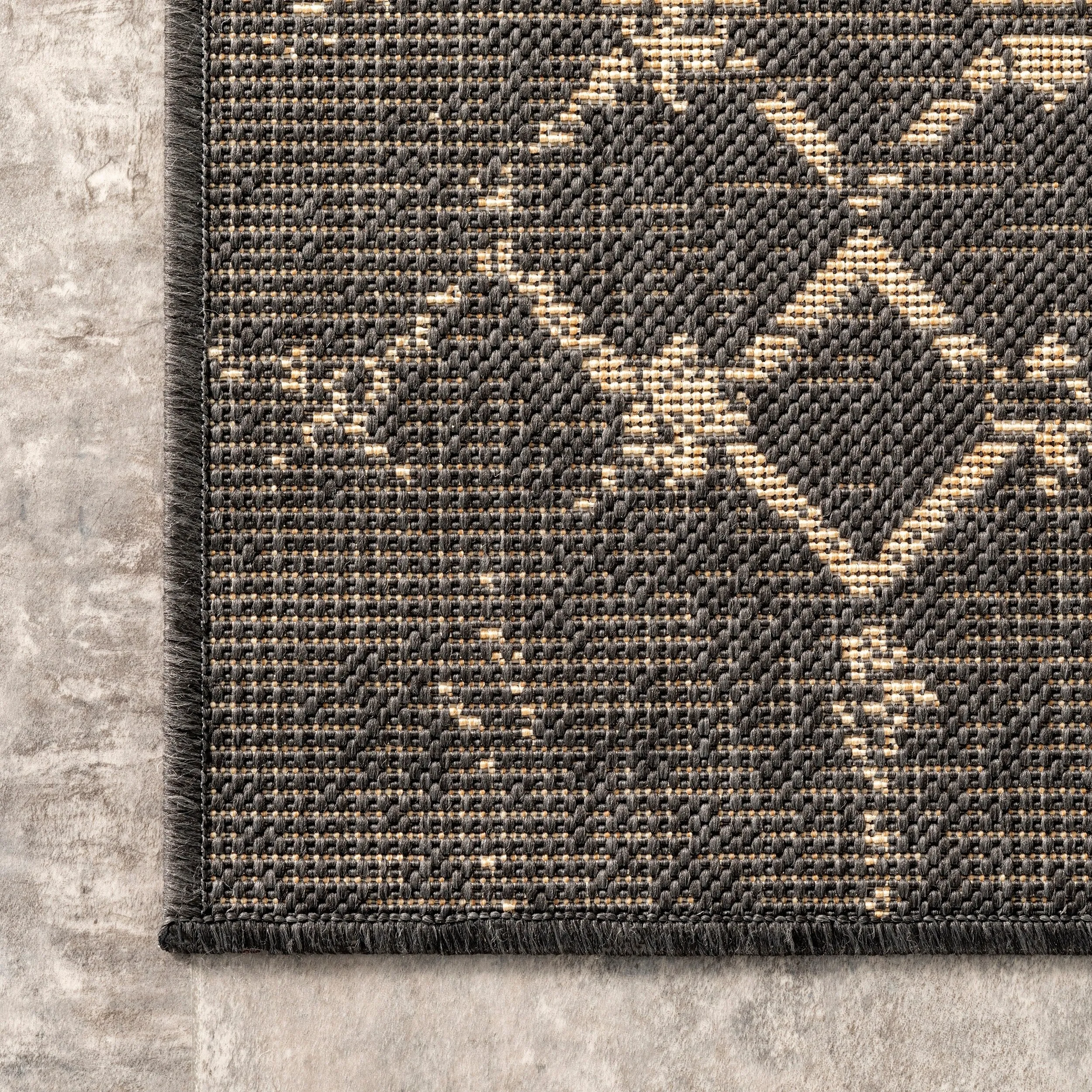 Nuloom Grayson Moroccan Trellis Indoor/Outdoor Area Rug