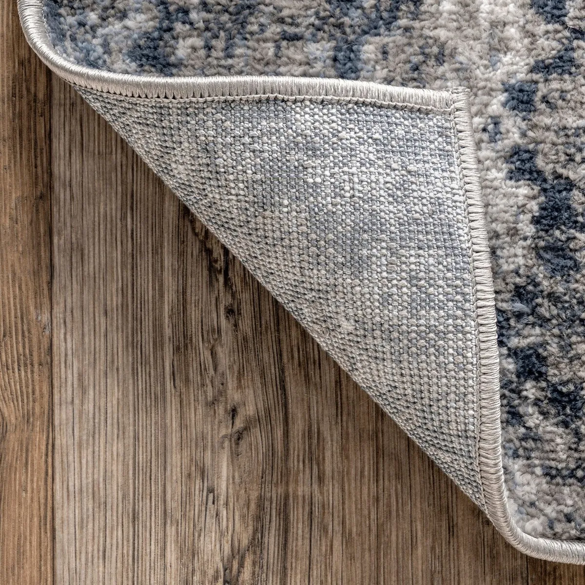 Nuloom Isla Modern Motif Area Rug