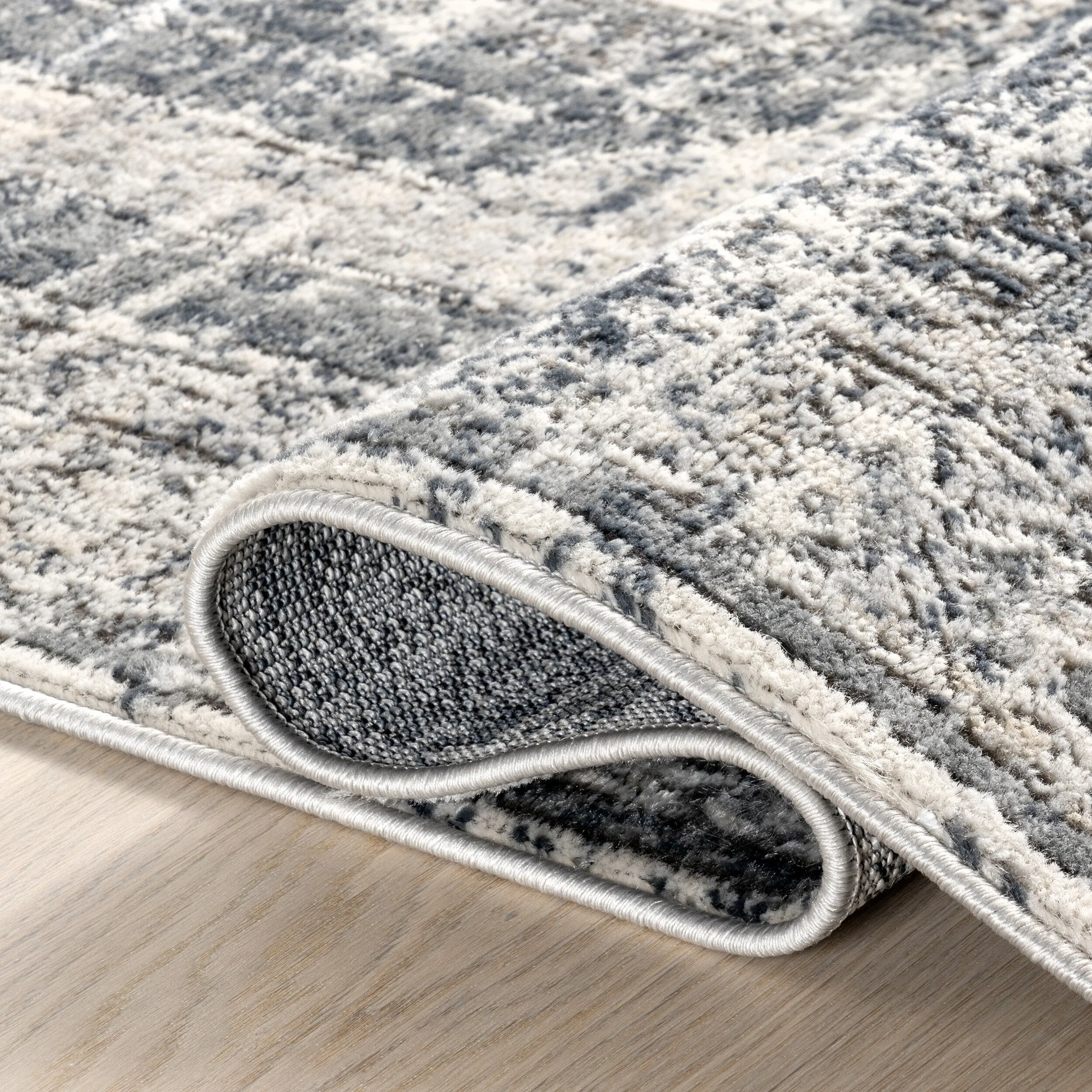 Nuloom Jayla Barbed Iris Medallion Area Rug