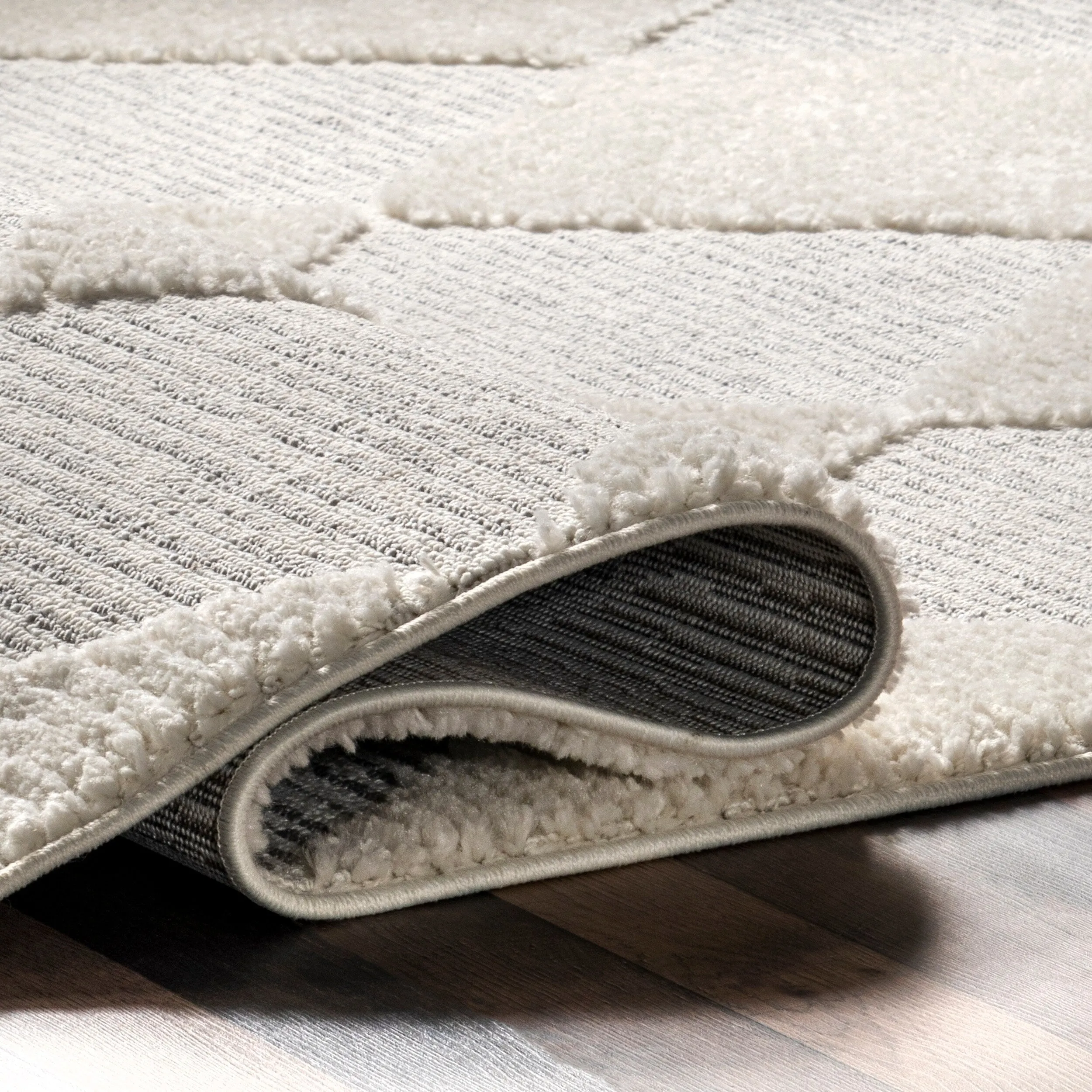 Nuloom Marissa High/Low Diamond Tassel Area Rug
