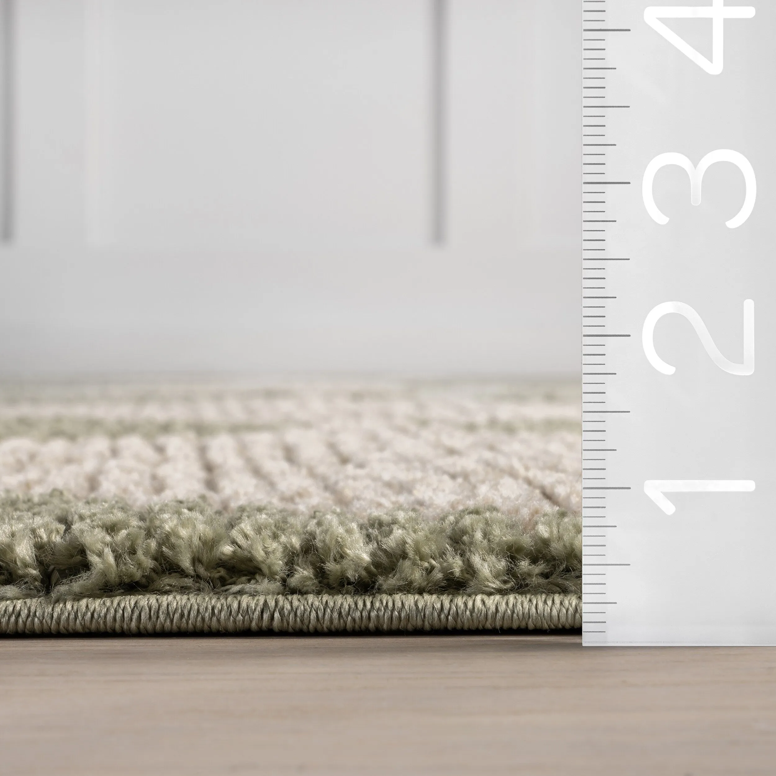 Nuloom Marissa High/Low Diamond Tassel Area Rug