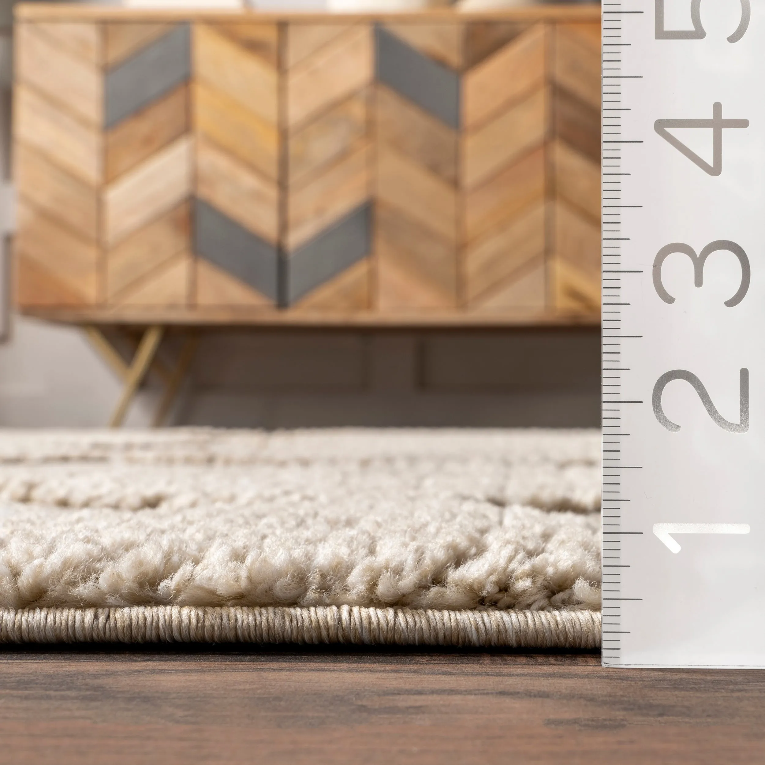 Nuloom Marissa High/Low Diamond Tassel Area Rug