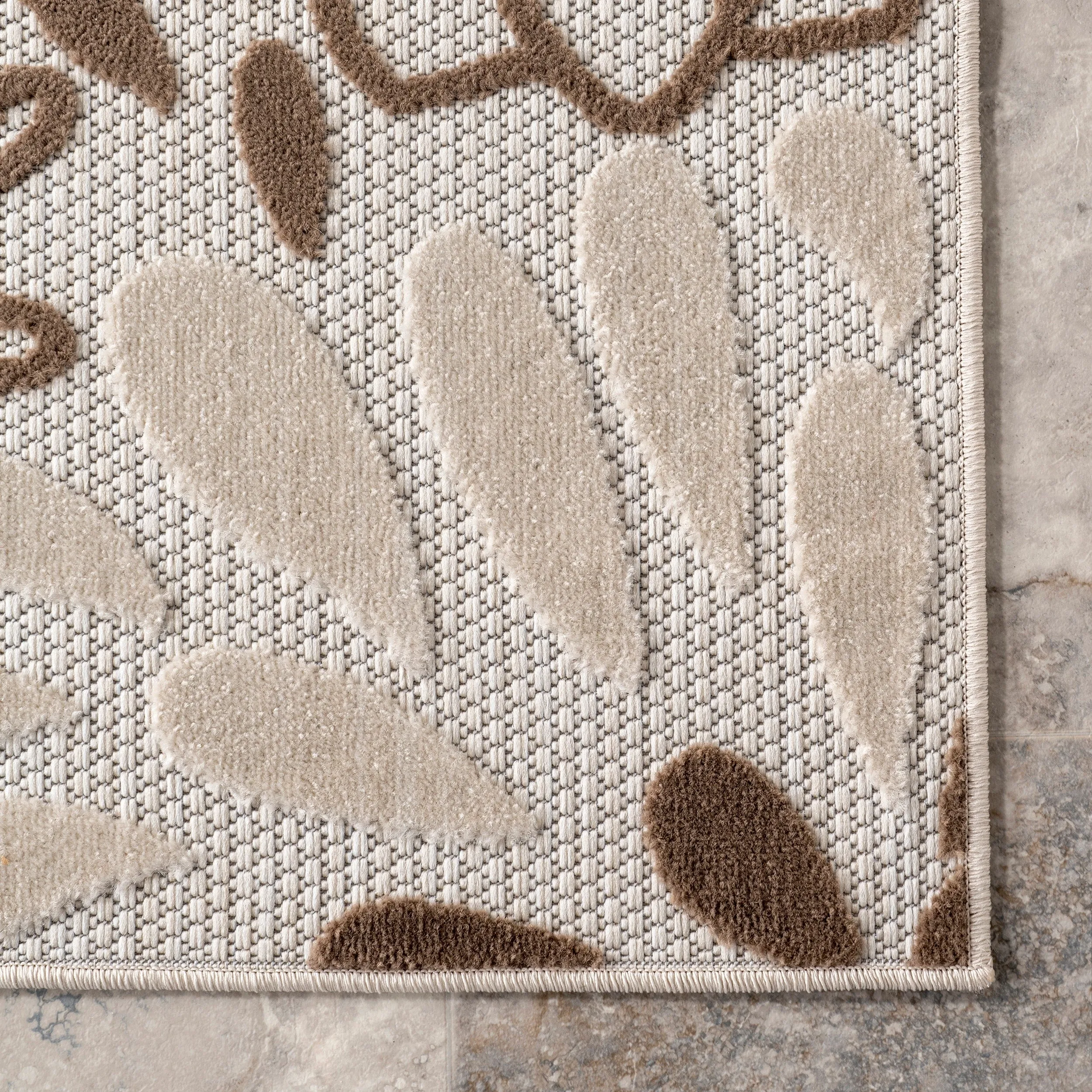 Nuloom Ronda Bold Floral Indoor/Outdoor Area Rug