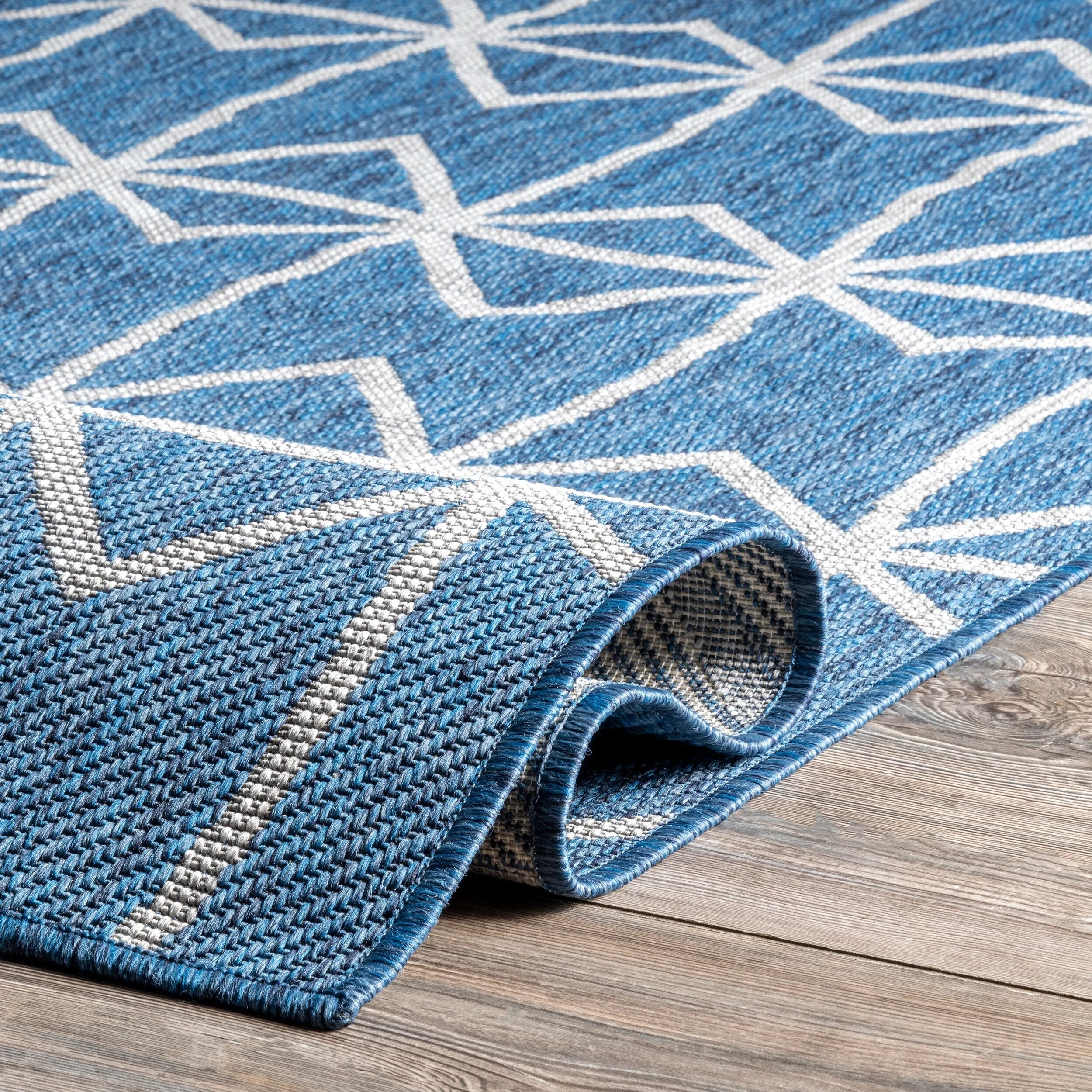 Nuloom Saunders Geometric Indoor/Outdoor Area Rug