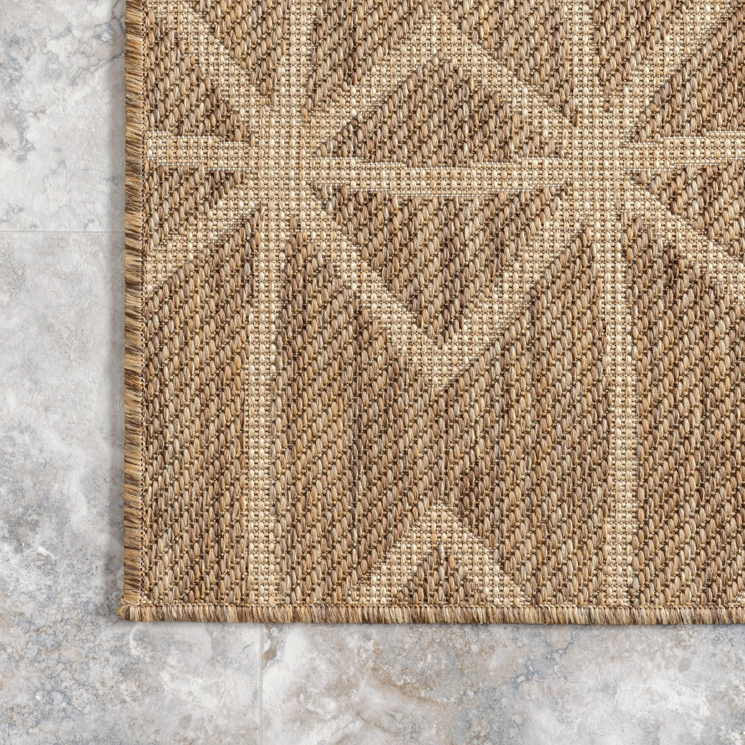 Nuloom Saunders Geometric Indoor/Outdoor Area Rug