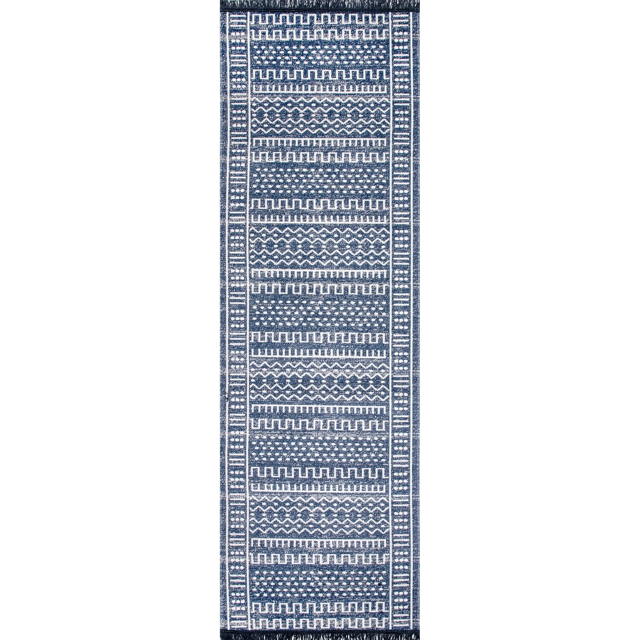 Nuloom Transitional Native Tribal Indoor/ Outdoor Tassels Area Rug