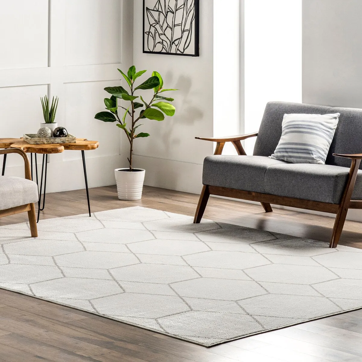 Nuloom Veronica Geometric Honeycomb Area Rug