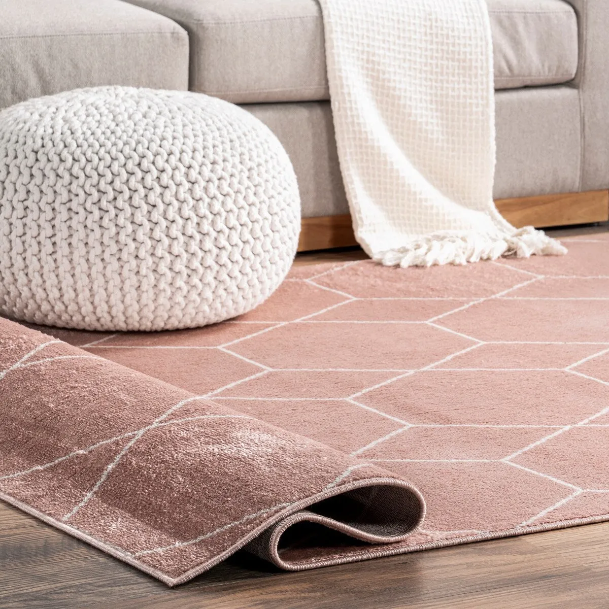 Nuloom Veronica Geometric Honeycomb Area Rug