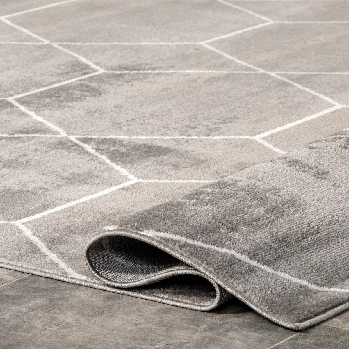 Nuloom Veronica Geometric Honeycomb Area Rug