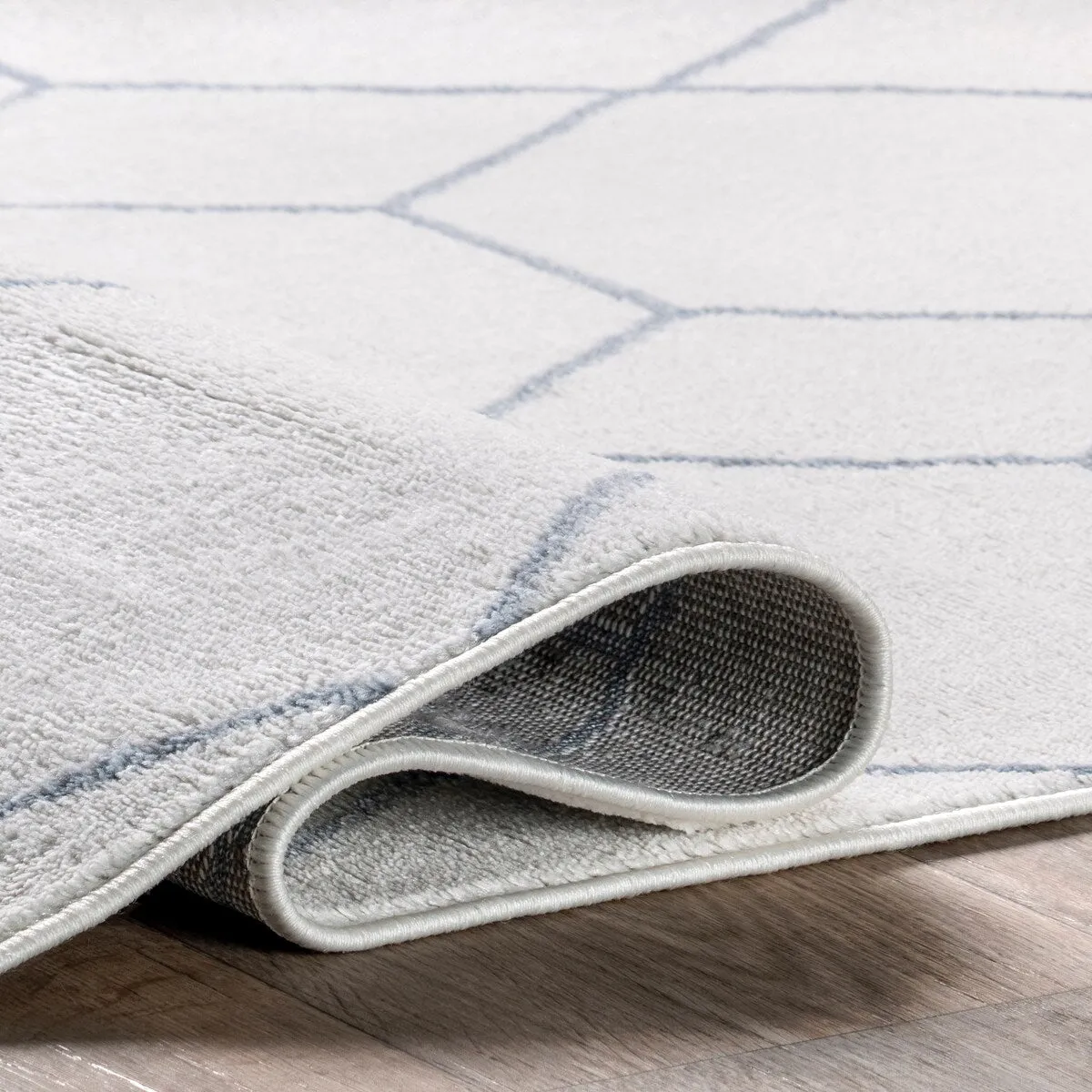 Nuloom Veronica Geometric Honeycomb Area Rug