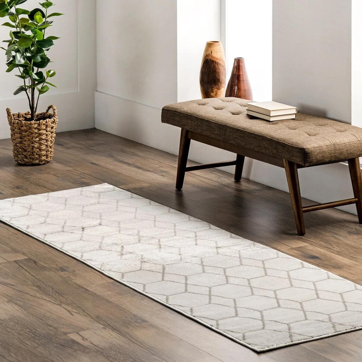 Nuloom Veronica Geometric Honeycomb Area Rug