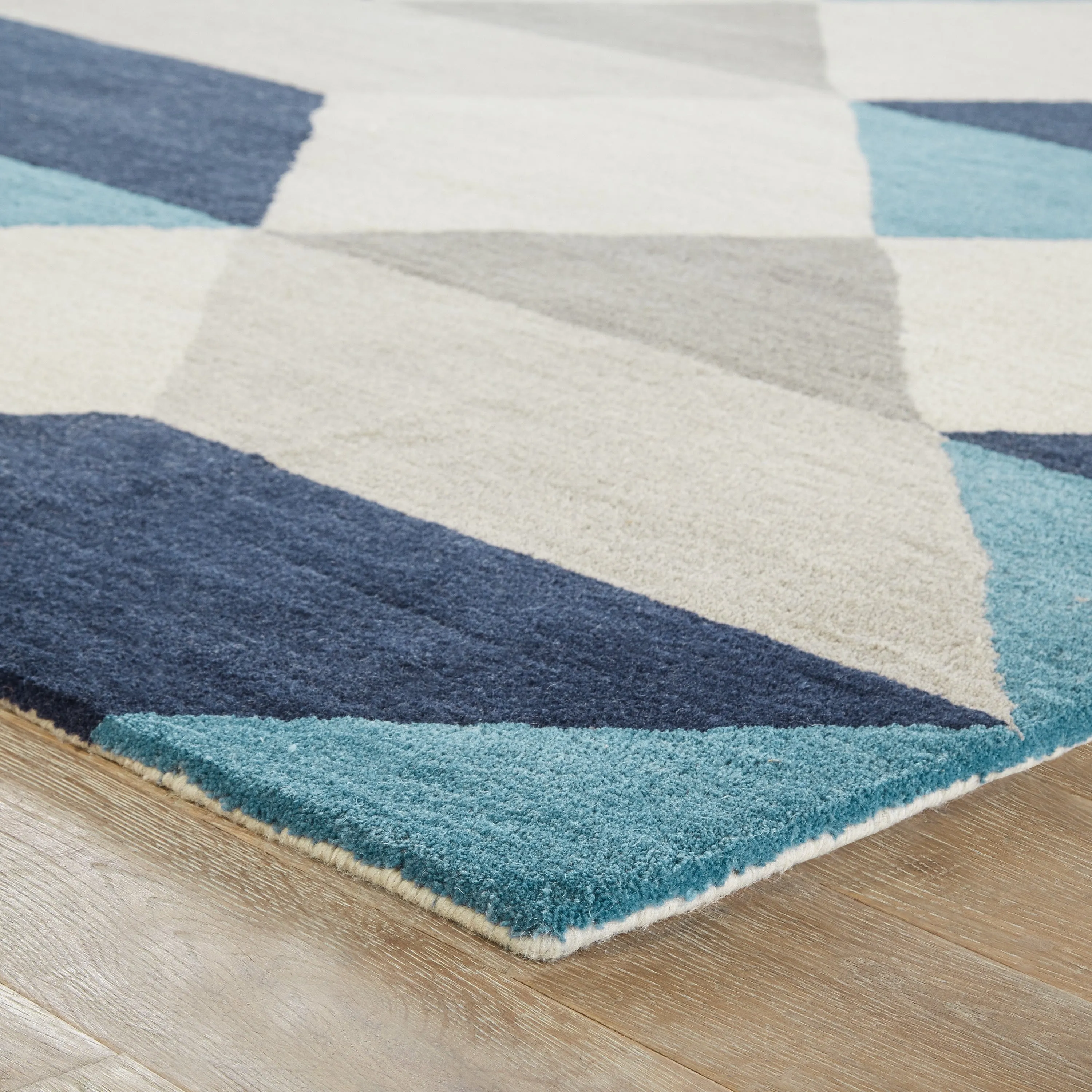 Ojo Handmade Geometric Area Rug