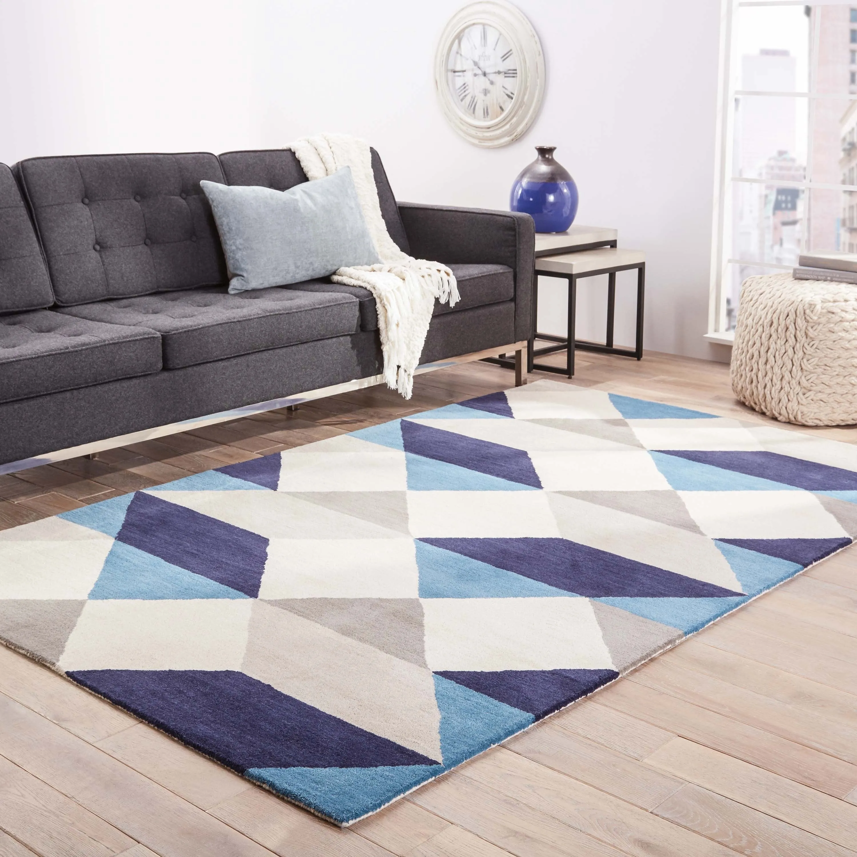 Ojo Handmade Geometric Area Rug