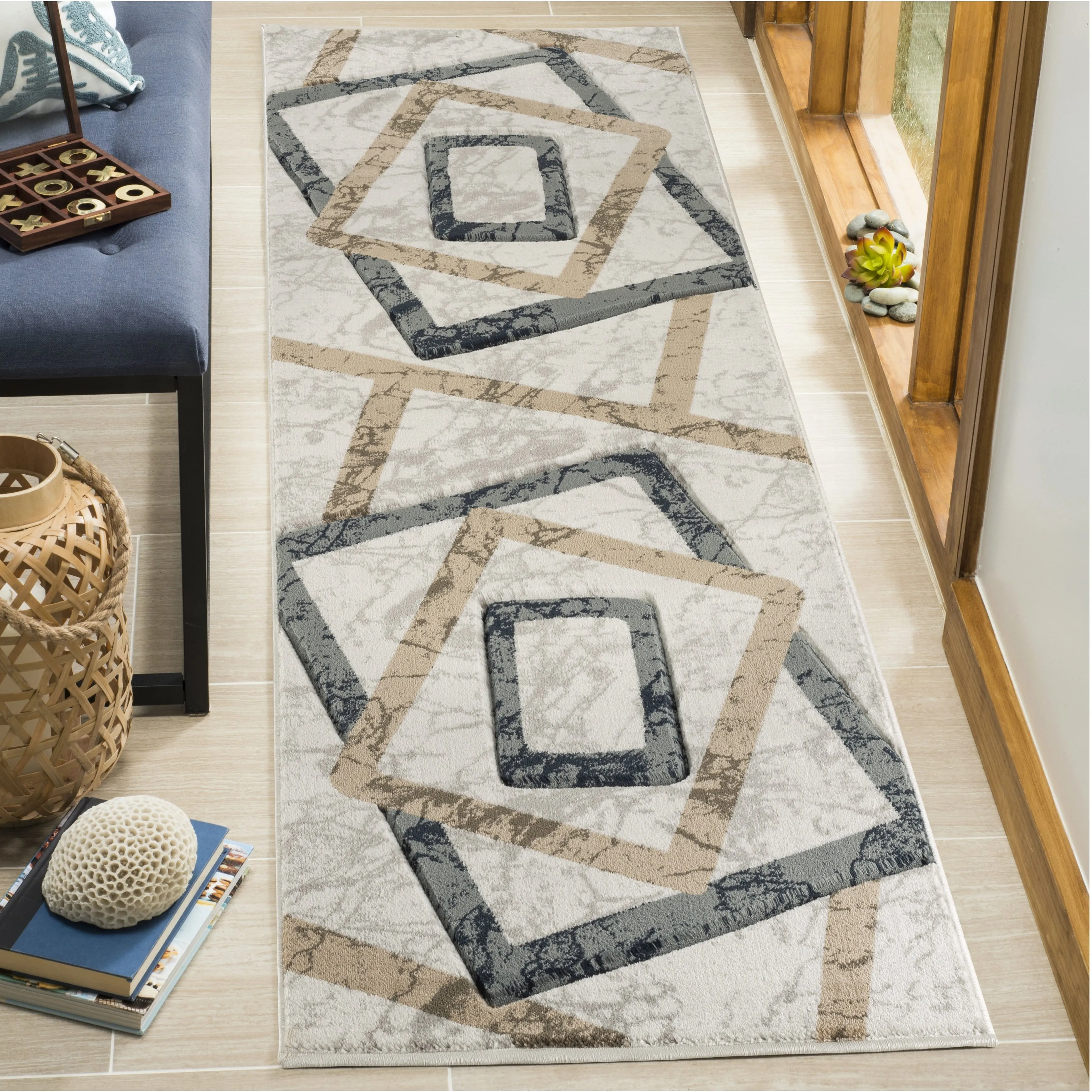 Orelsi Collection White/Cream Area Rug