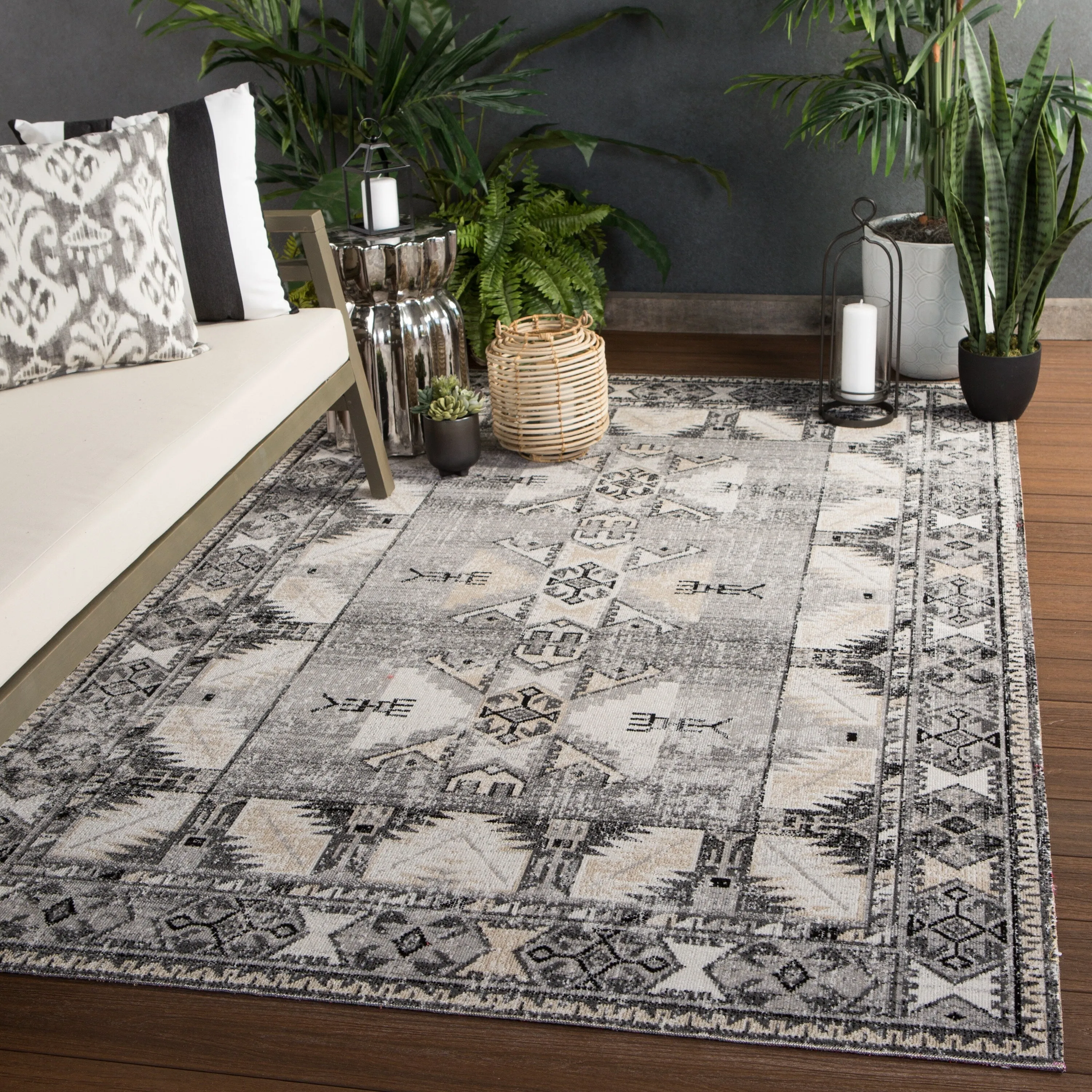 Paloma Indoor and Outdoor Tribal Area Rug