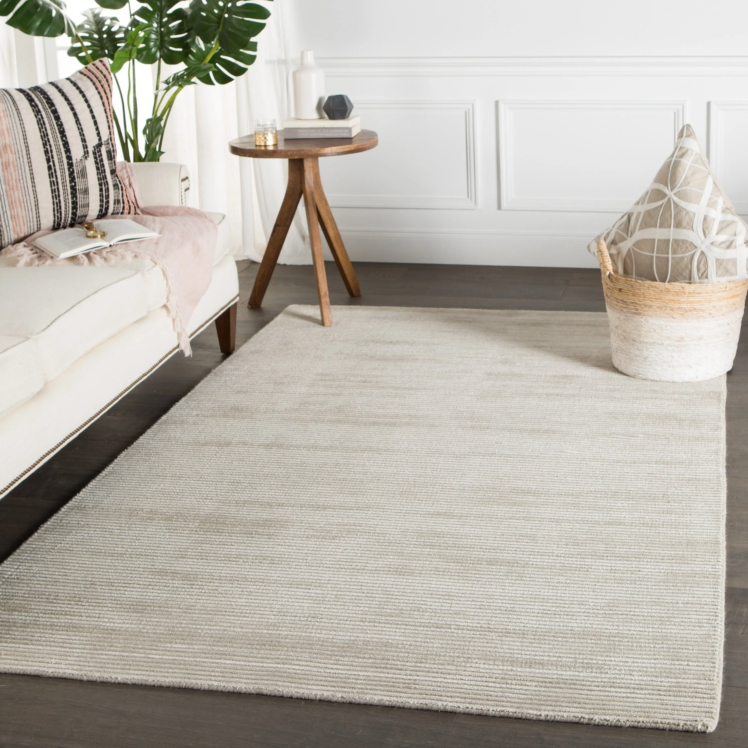 Phase Handmade Solid Color Textured Wool/ Viscose Area Rug