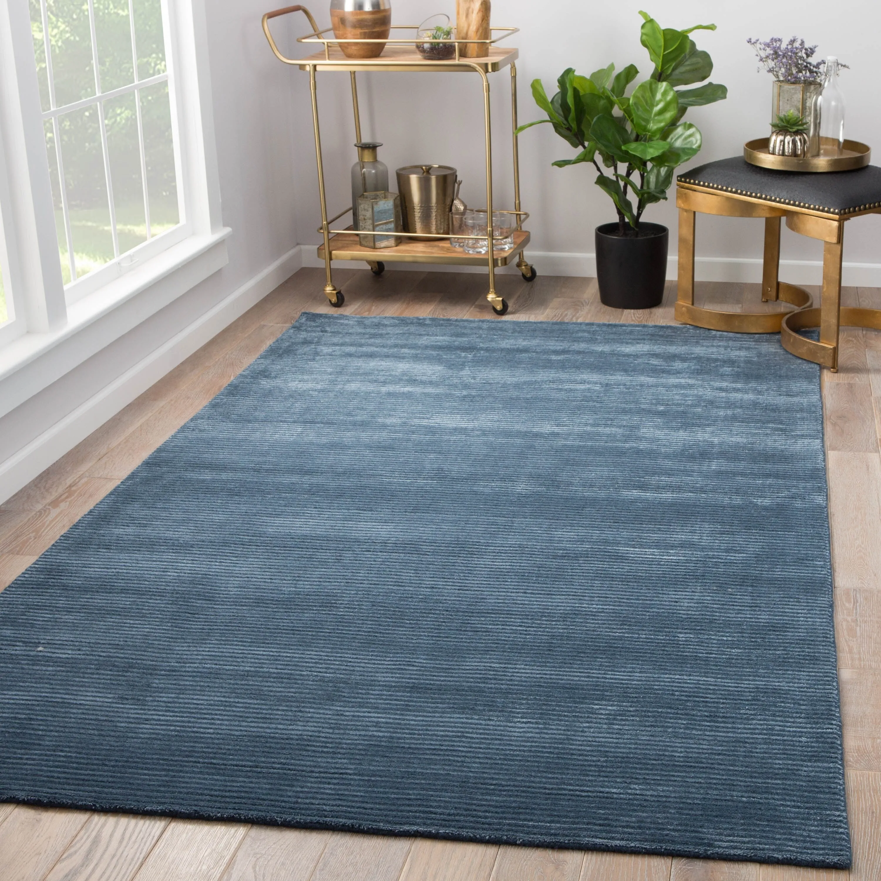 Phase Handmade Solid Color Textured Wool/ Viscose Area Rug