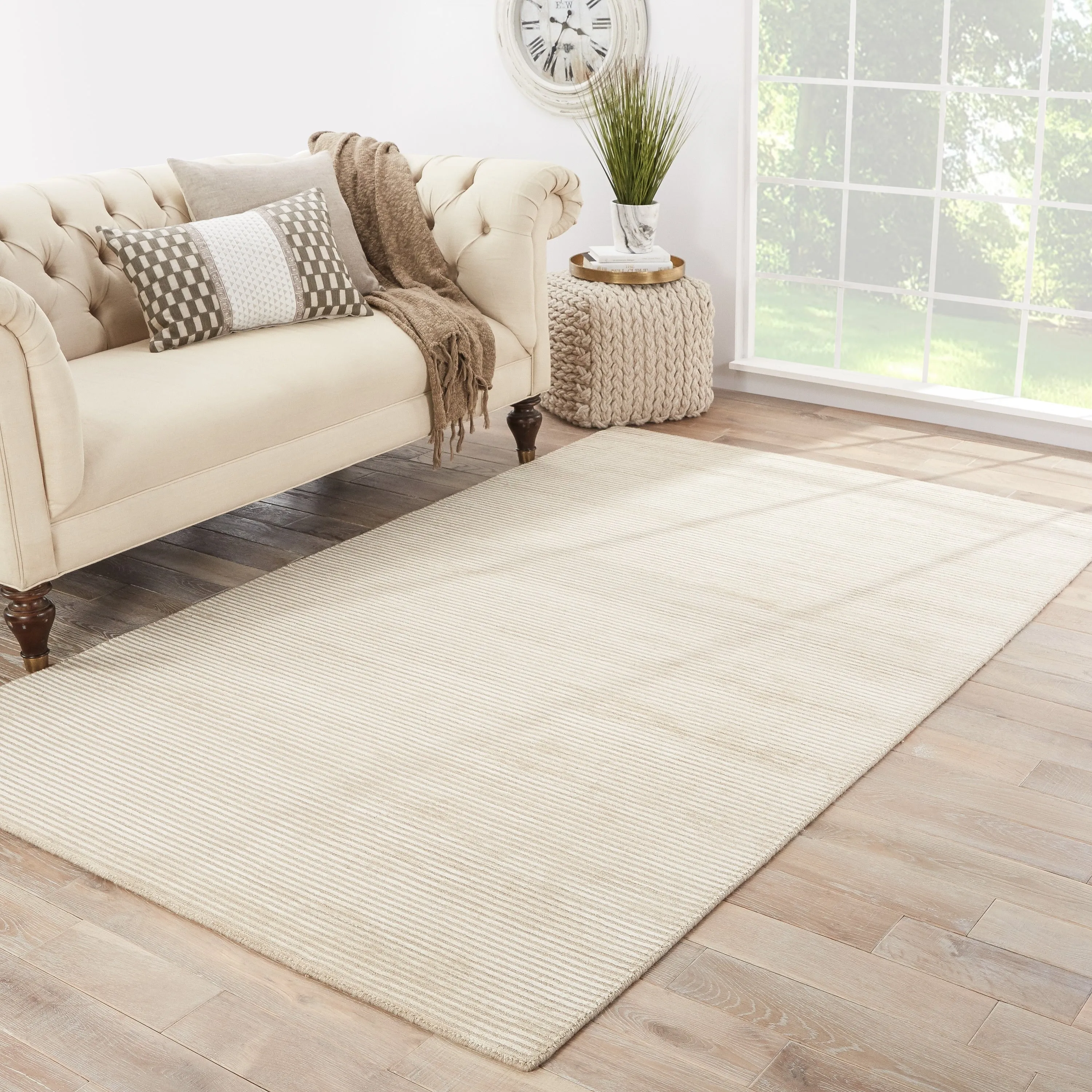 Phase Handmade Solid Color Textured Wool/ Viscose Area Rug