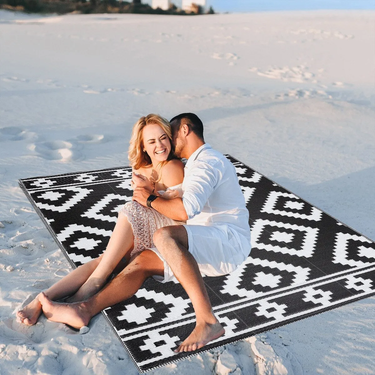 Playa Rug Outdoor Recycled Reversible Plastic Folded Mat/Rug Milan Collection Lightweight & Weather. Water and UV Resistant