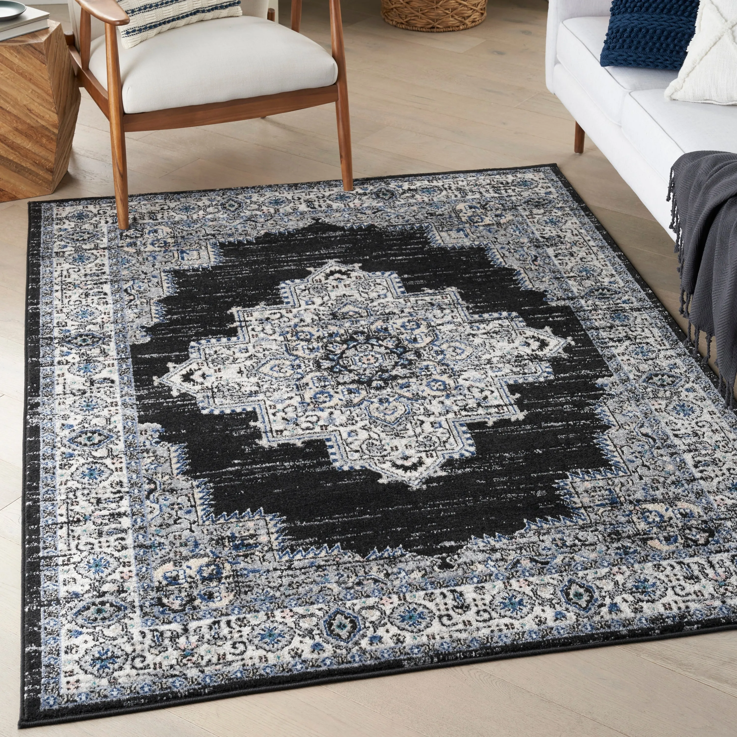 Porch & Den Dobbin Vintage Persian Medallion Farmhouse Area Rug