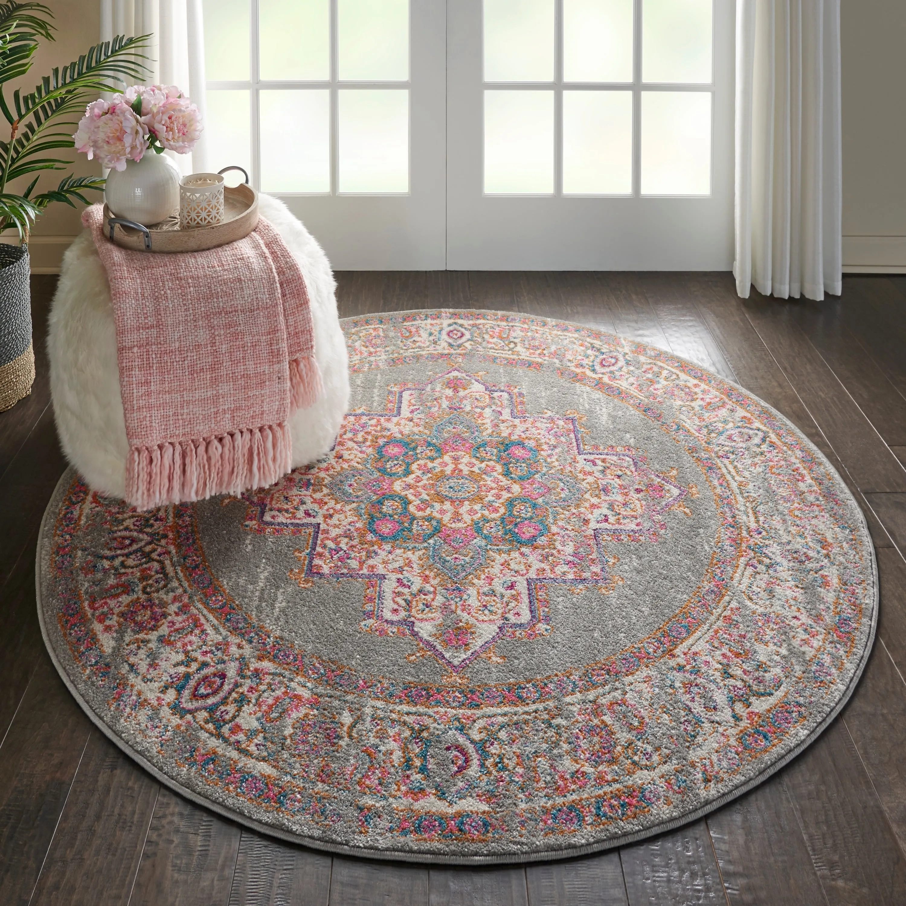 Porch & Den Dobbin Vintage Persian Medallion Farmhouse Area Rug