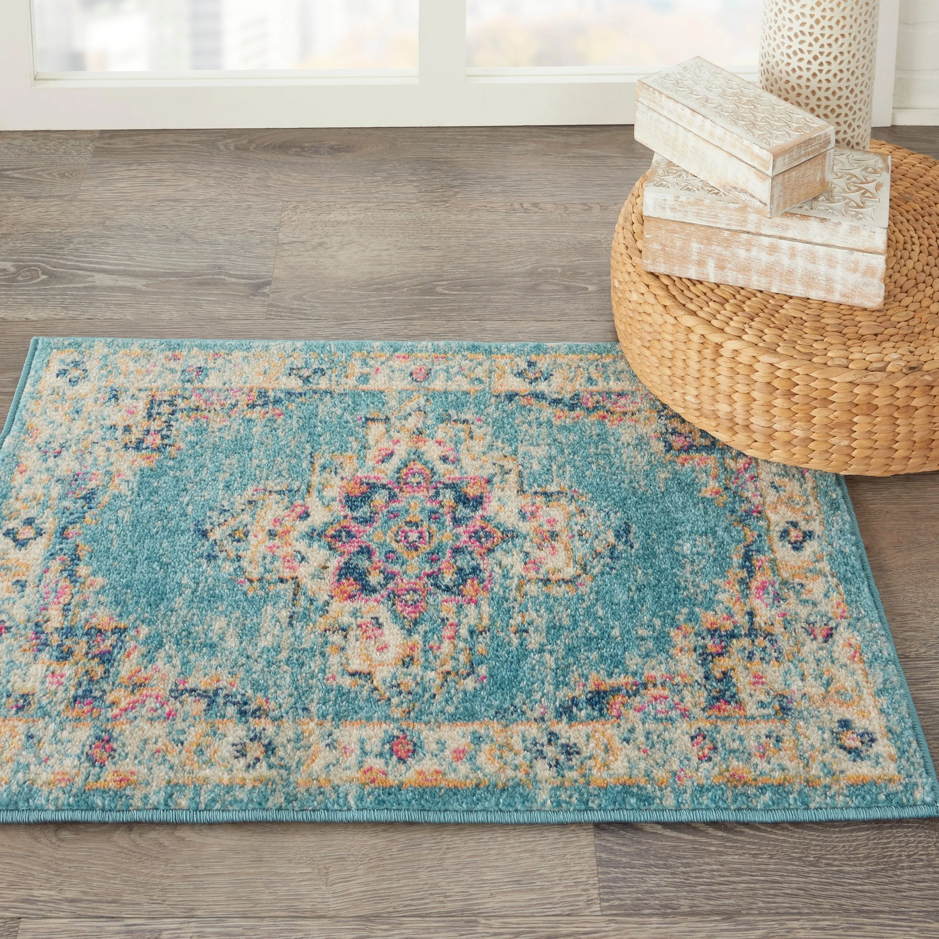 Porch & Den Dobbin Vintage Persian Medallion Farmhouse Area Rug