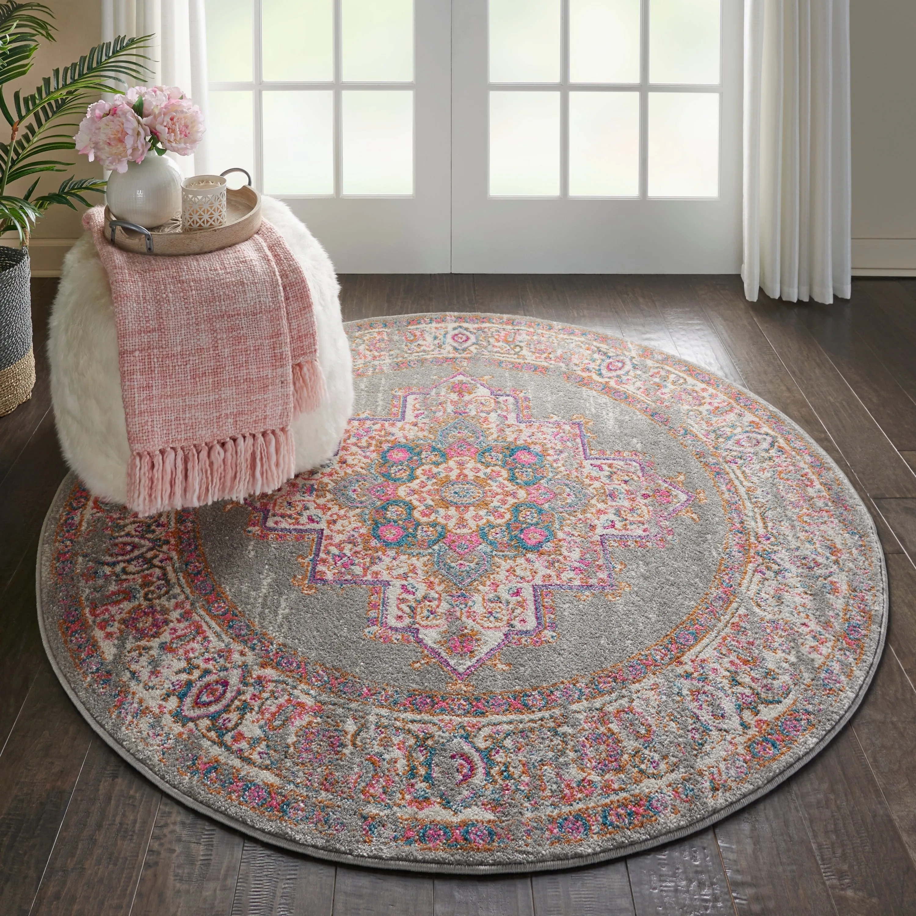 Porch & Den Dobbin Vintage Persian Medallion Farmhouse Area Rug