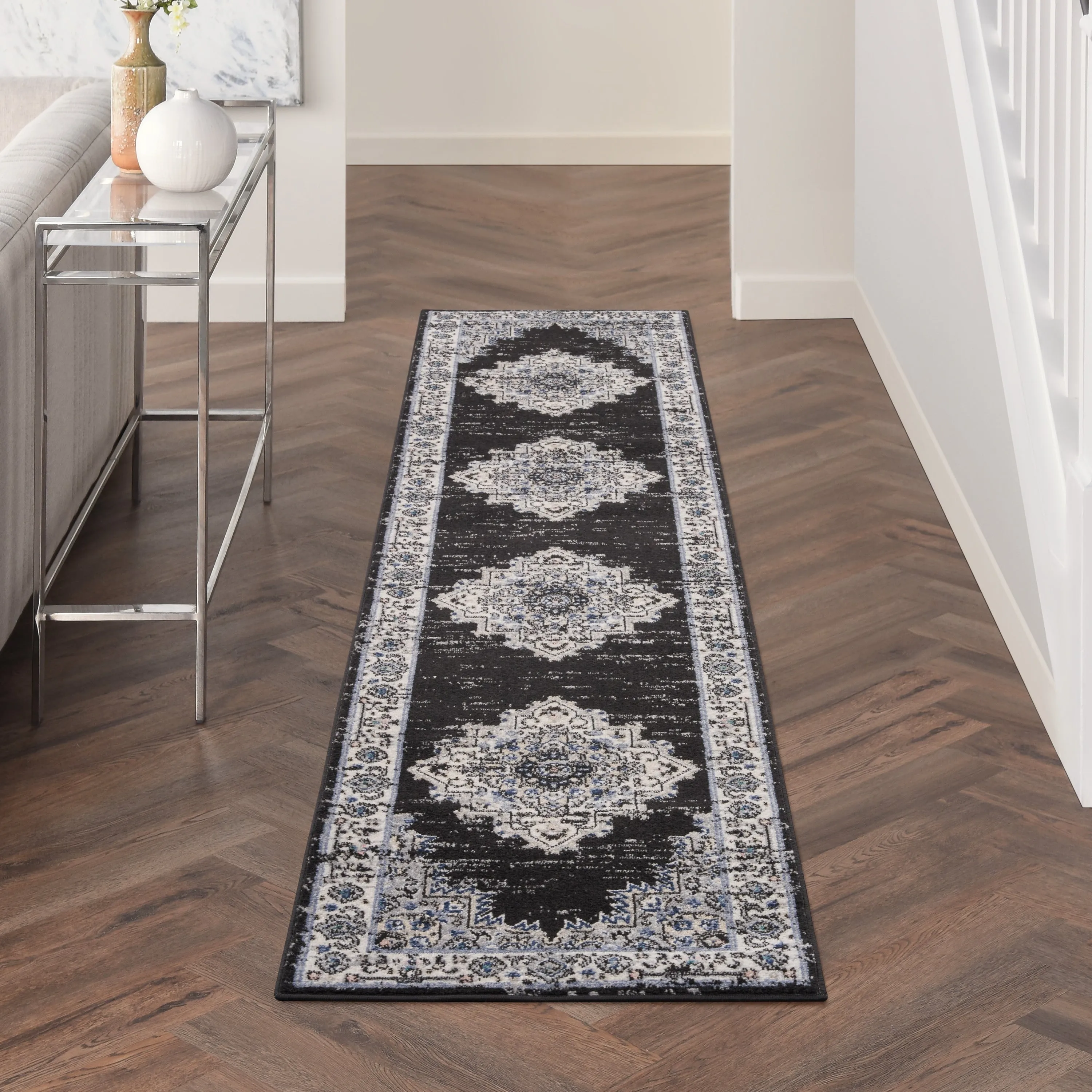 Porch & Den Dobbin Vintage Persian Medallion Farmhouse Area Rug