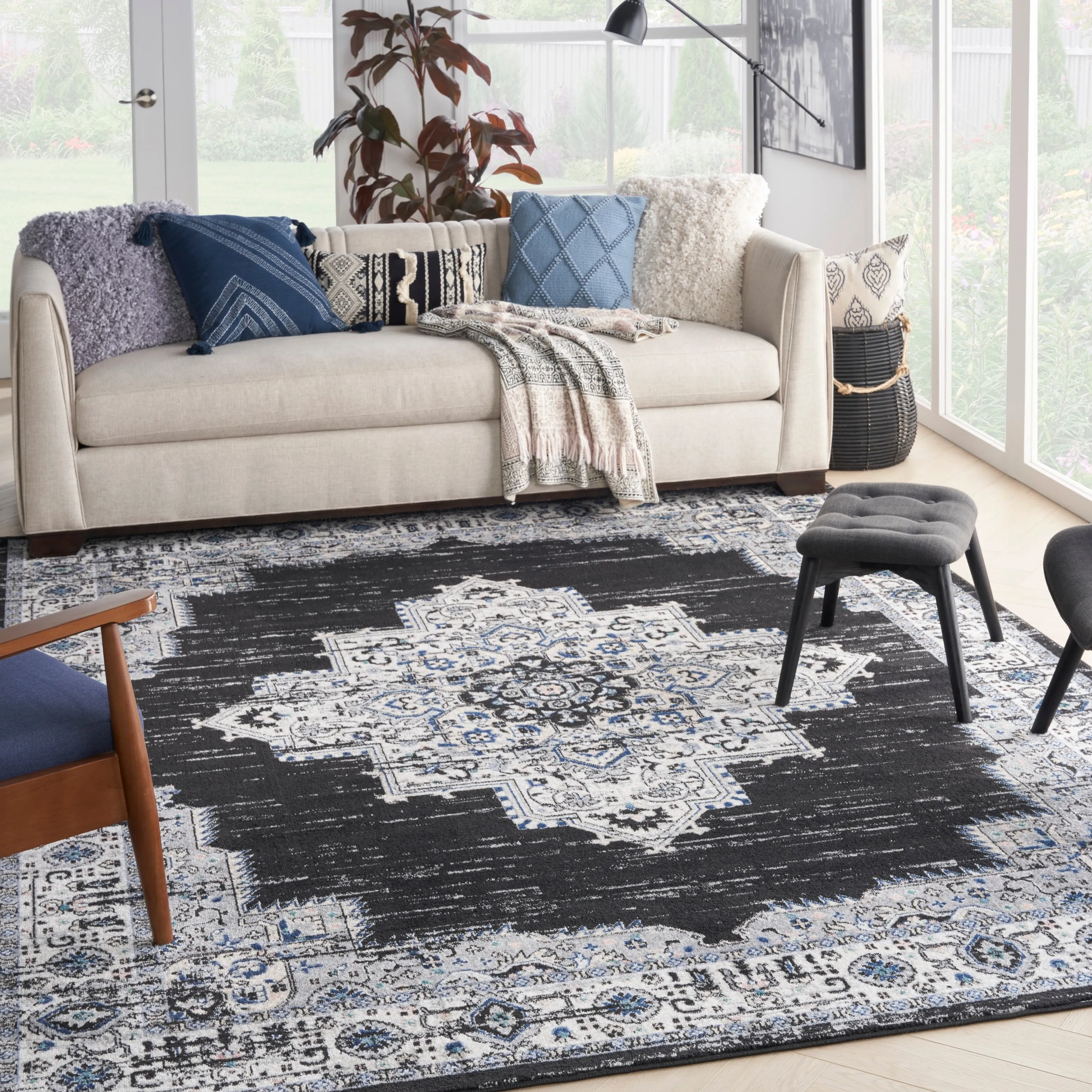 Porch & Den Dobbin Vintage Persian Medallion Farmhouse Area Rug