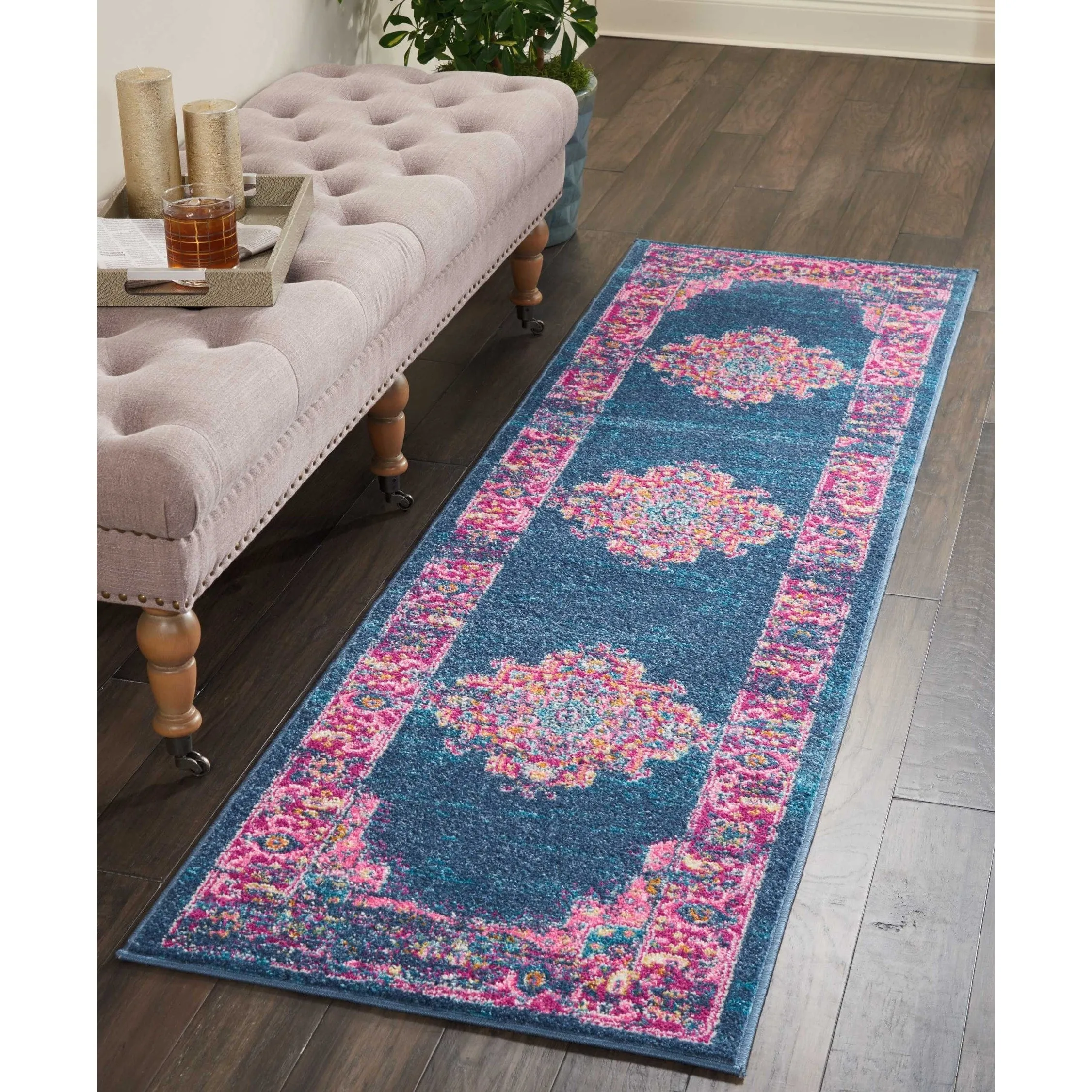 Porch & Den Dobbin Vintage Persian Medallion Farmhouse Area Rug