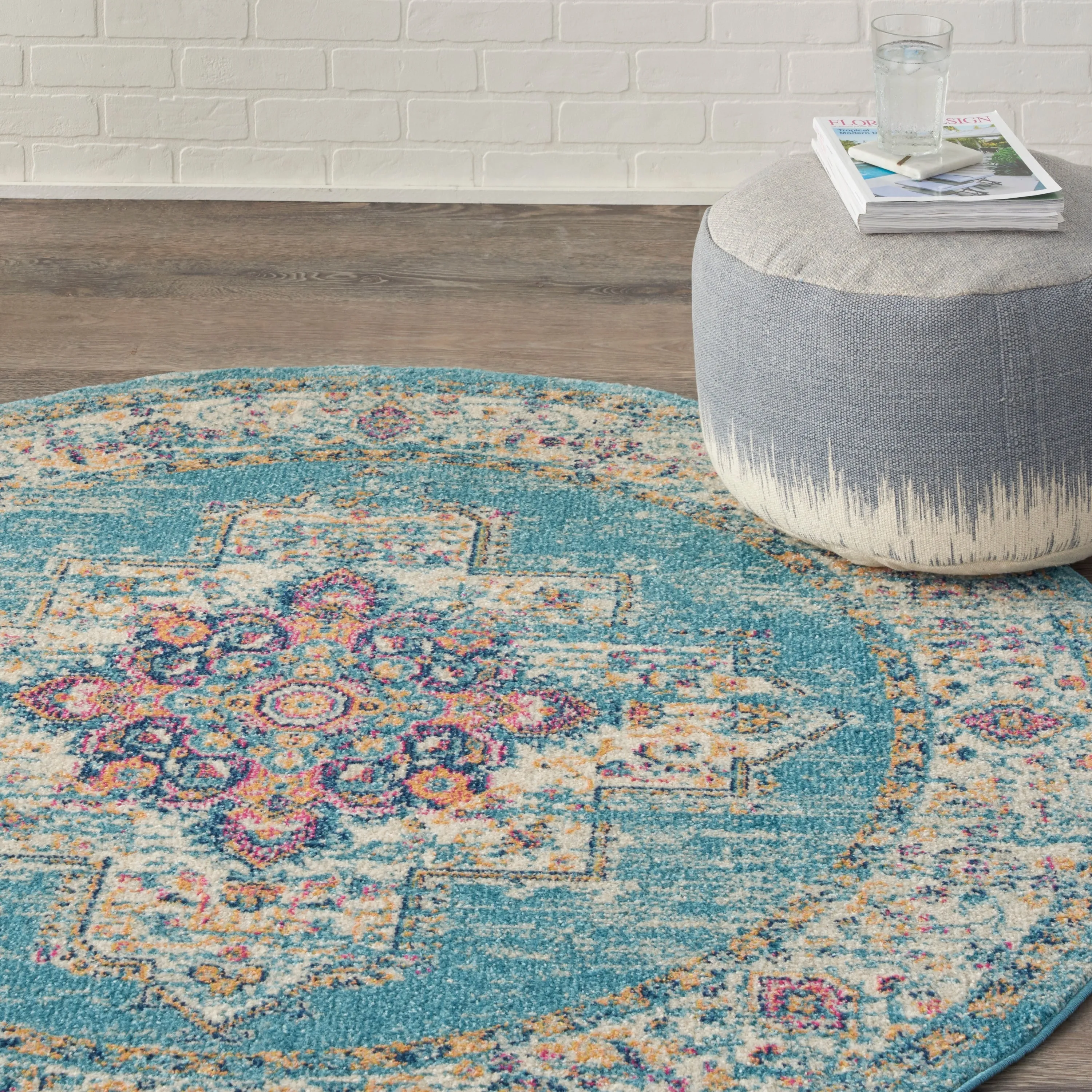 Porch & Den Dobbin Vintage Persian Medallion Farmhouse Area Rug