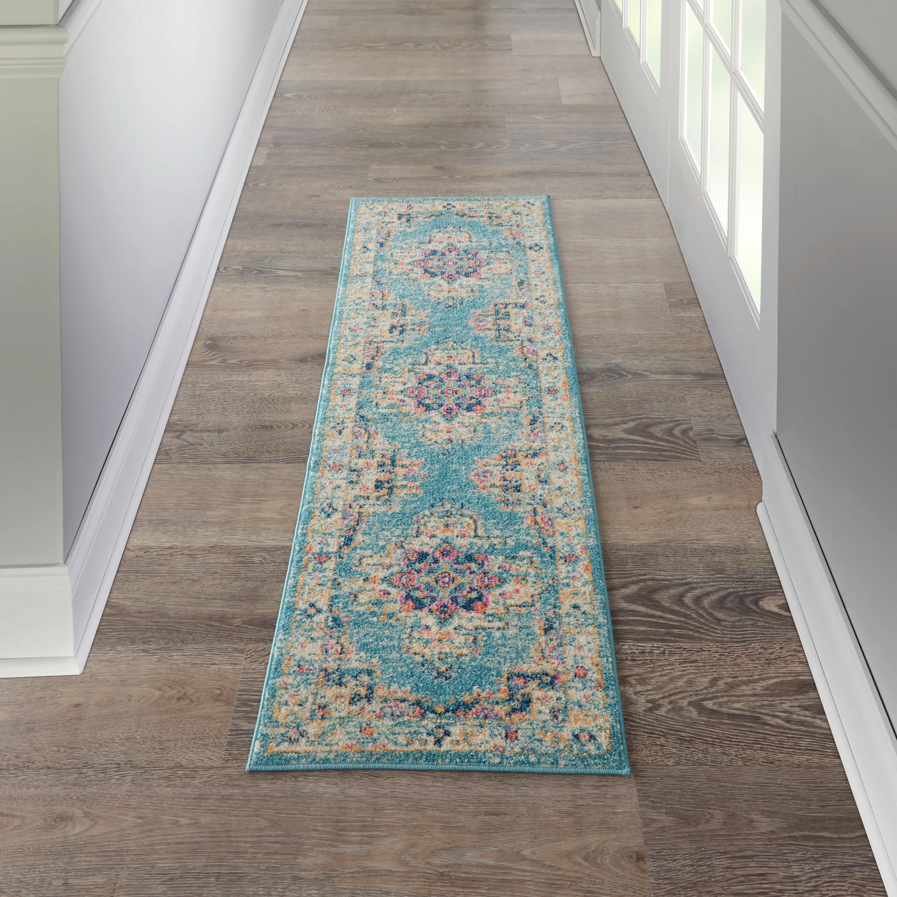 Porch & Den Dobbin Vintage Persian Medallion Farmhouse Area Rug
