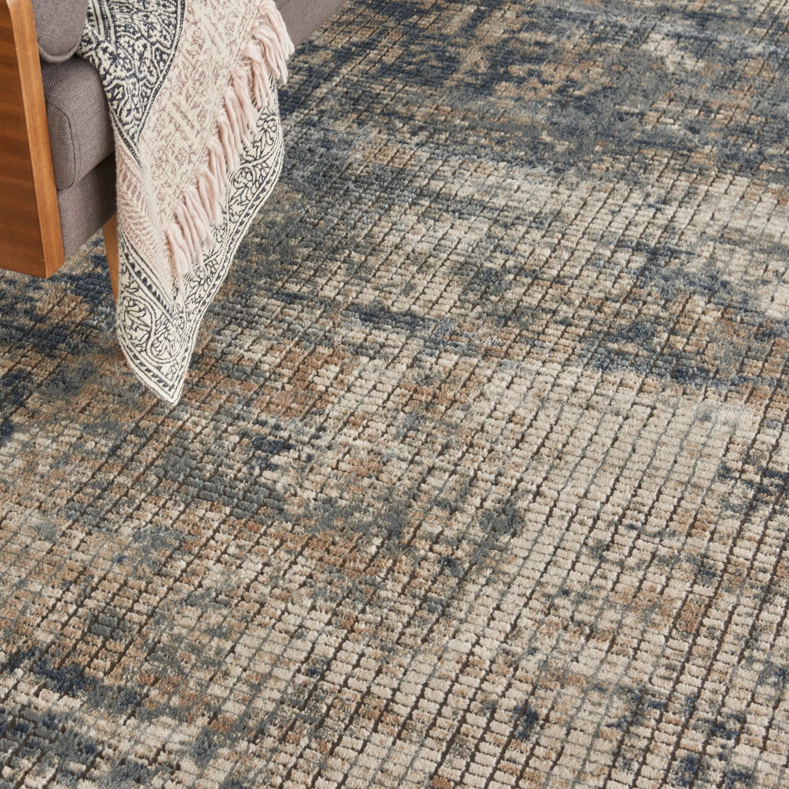 Porch & Den Meadowbrook Distressed Area Rug