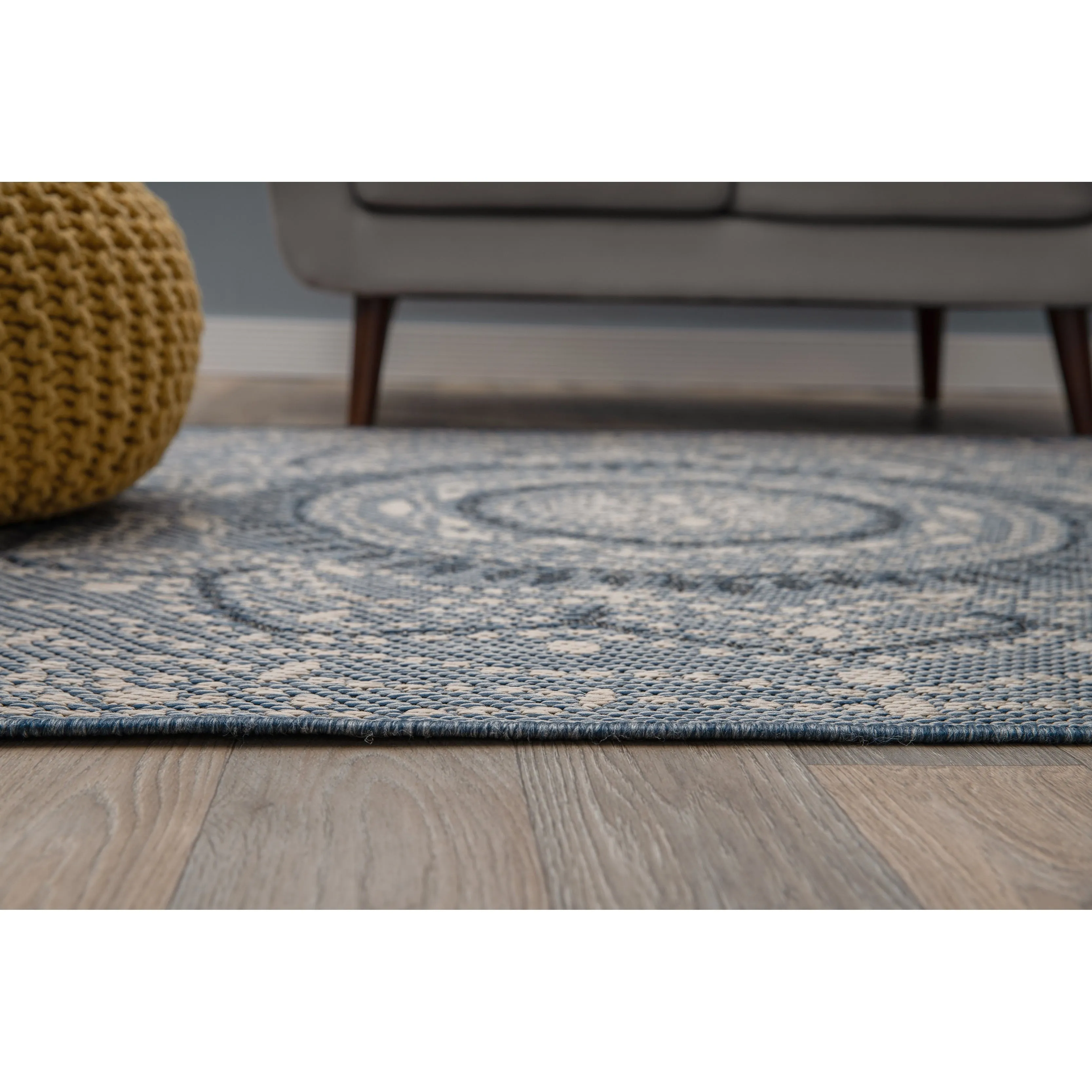 Porch & Den Portia Oriental Medallion Indoor/Outdoor Area Rug