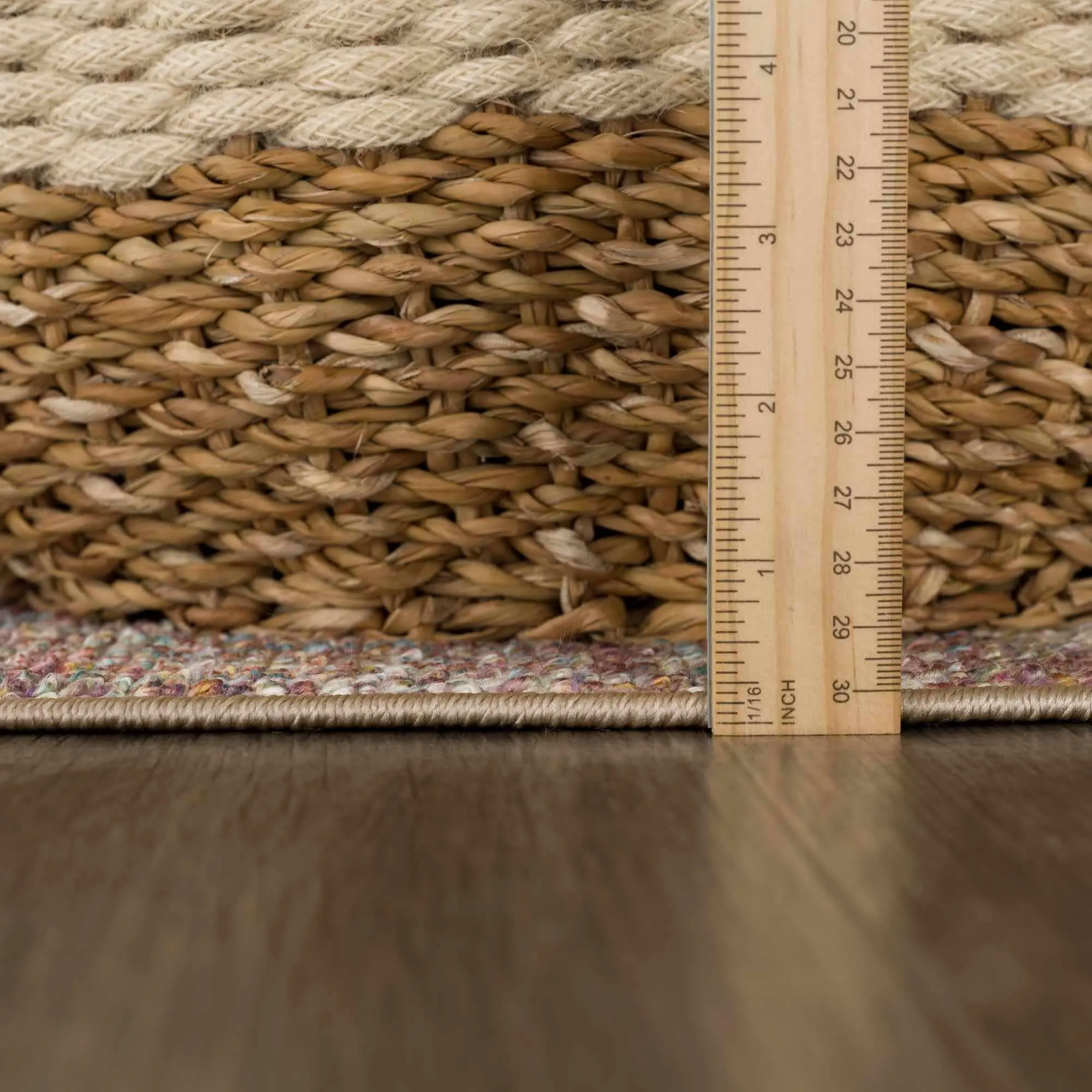 Reseca Oriental Traditional Vintage Distressed Machine Washable Area Rug
