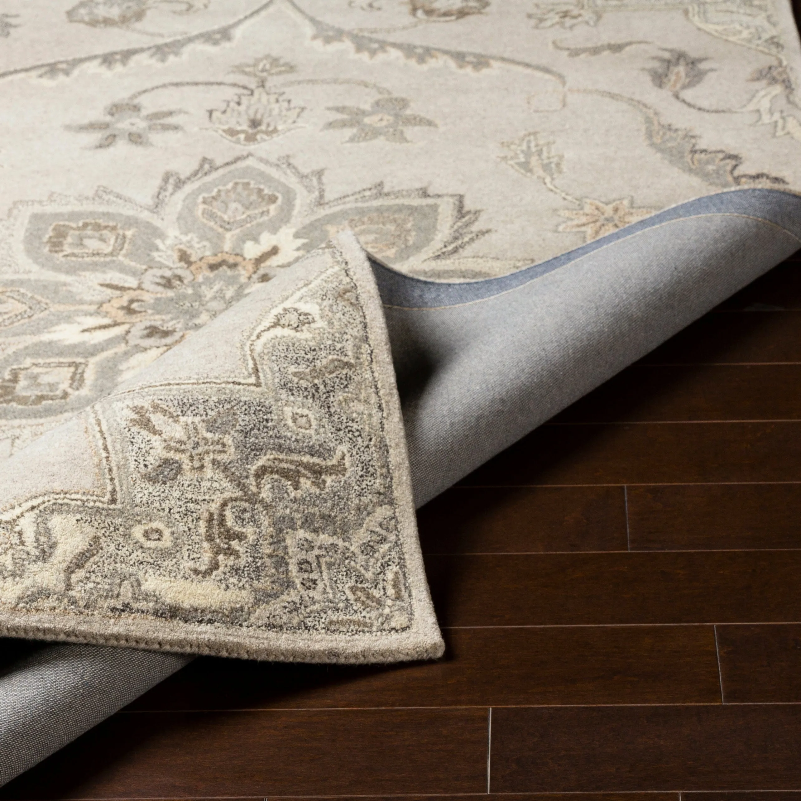 Robyn Handmade Transitional Medallion Wool Area Rug