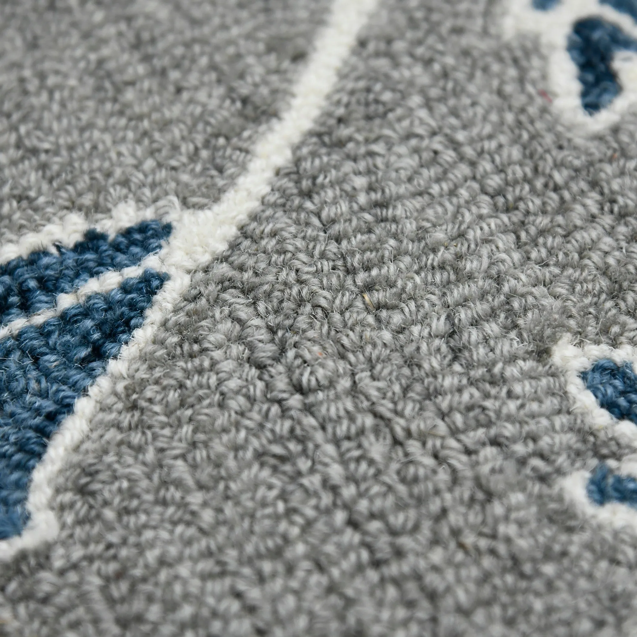 Romesha Hope Hand-Hooked Wool Area Rug