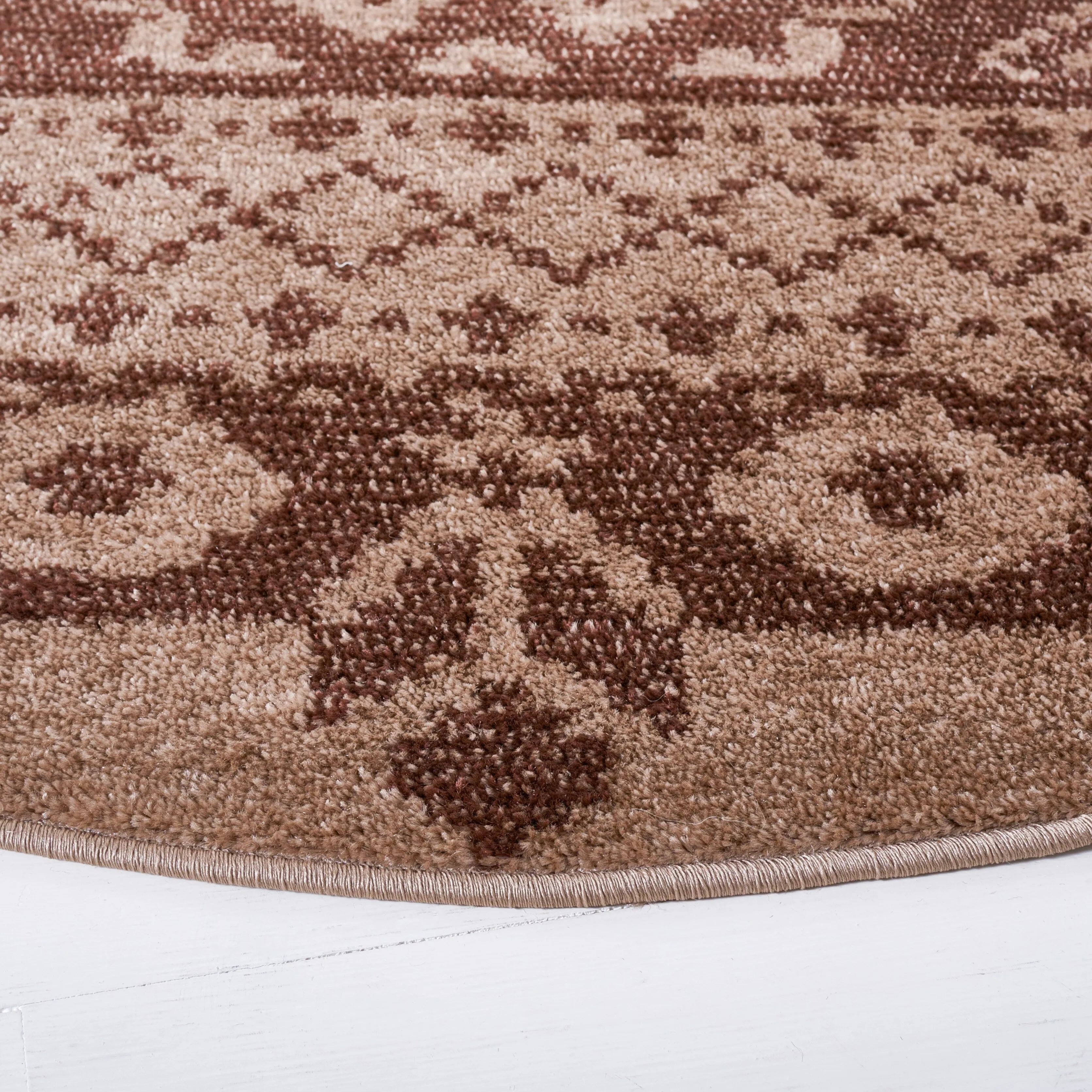 SAFAVIEH Adirondack Barlina Rustic Boho Rug
