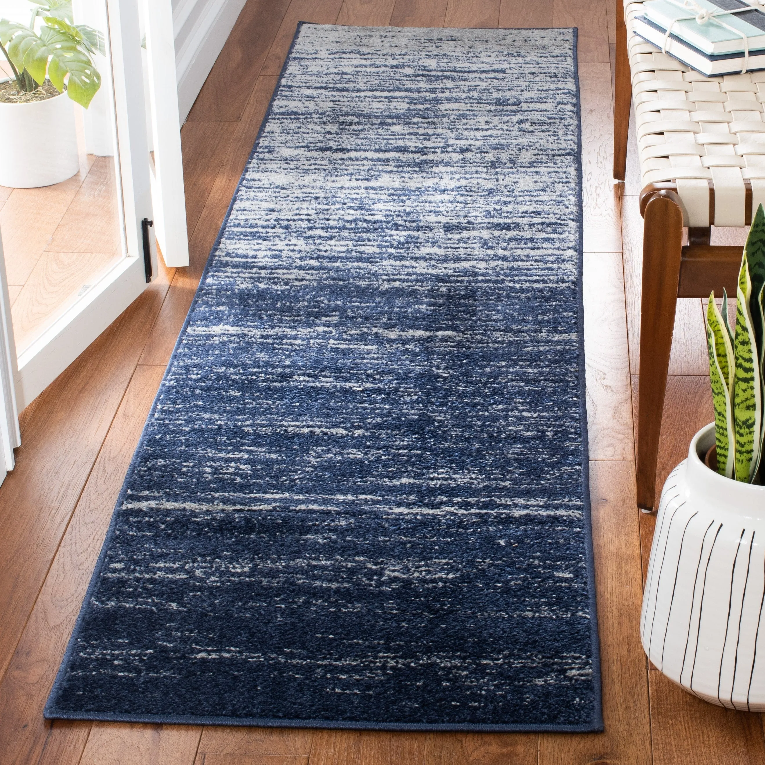 SAFAVIEH Adirondack Mieko Modern Ombre Distressed Area Rug