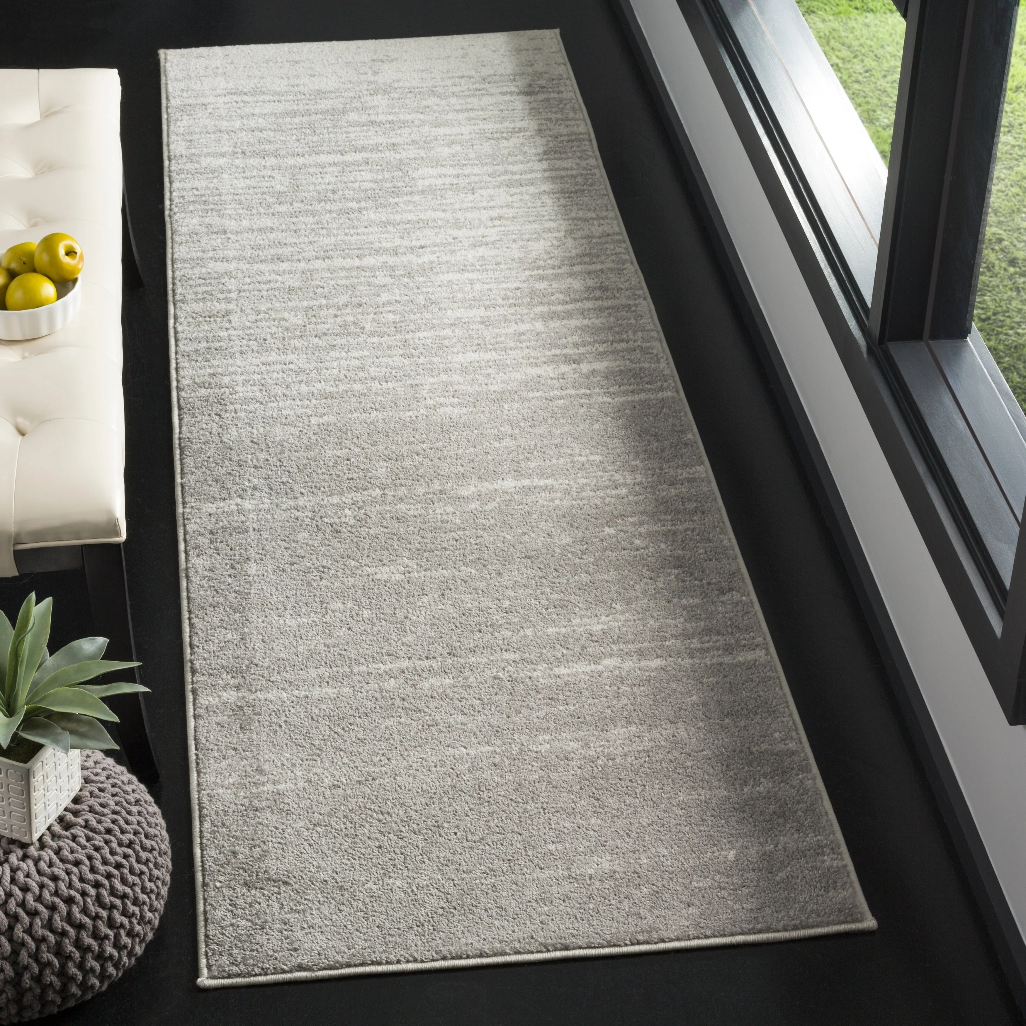 SAFAVIEH Adirondack Mieko Modern Ombre Distressed Area Rug