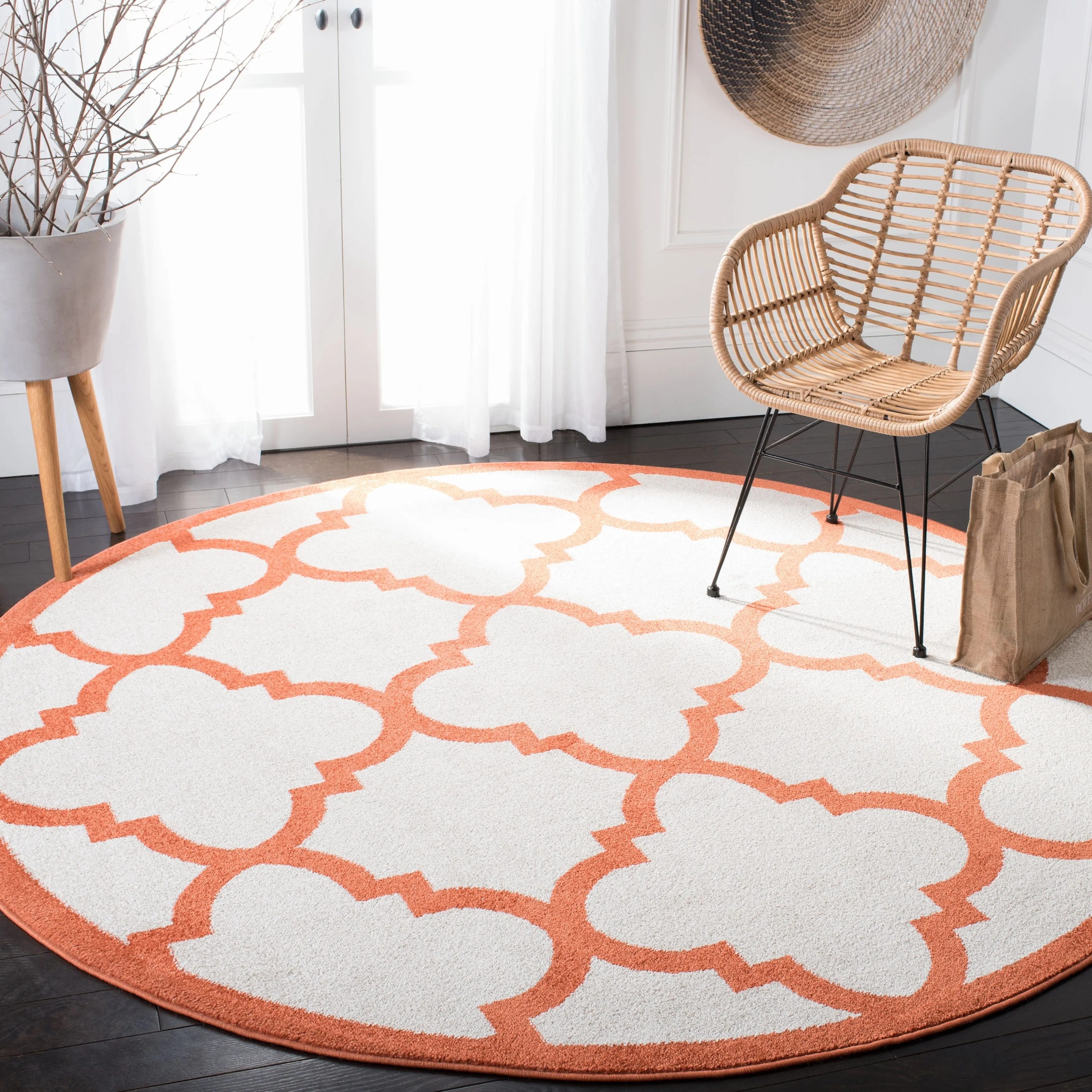 SAFAVIEH Amherst Elvana Modern Rug