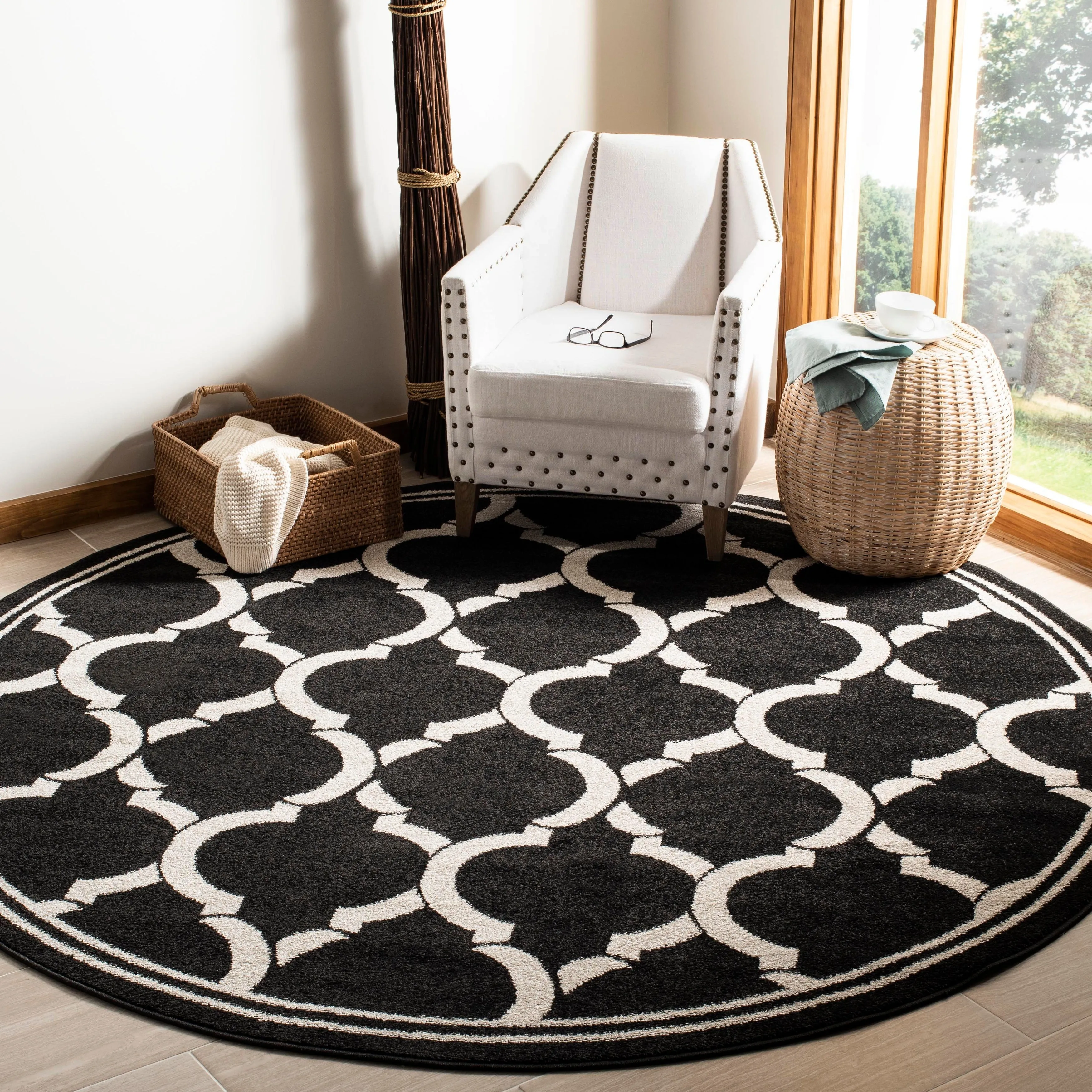 SAFAVIEH Amherst Huynh Modern Rug