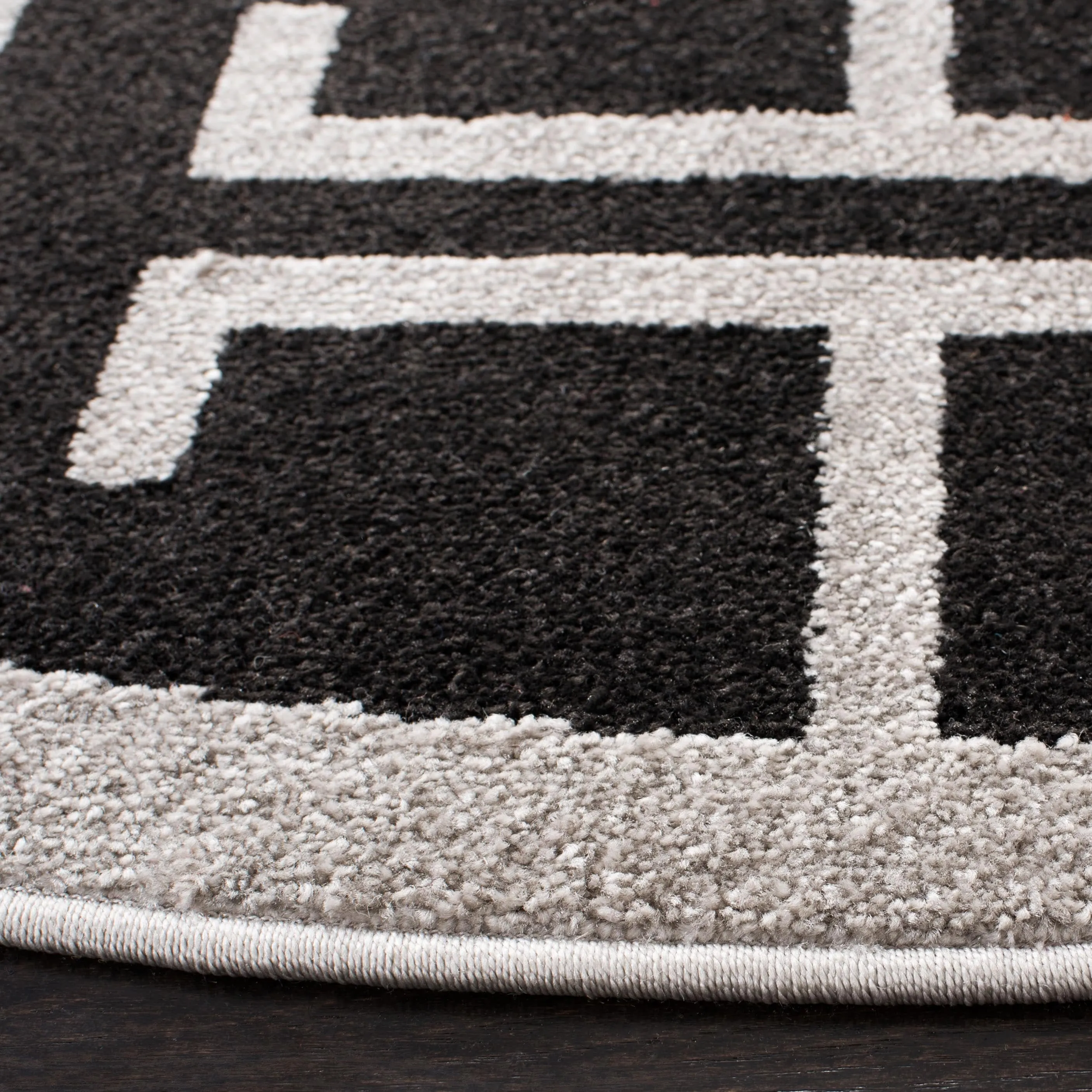SAFAVIEH Amherst Rola Modern Rug