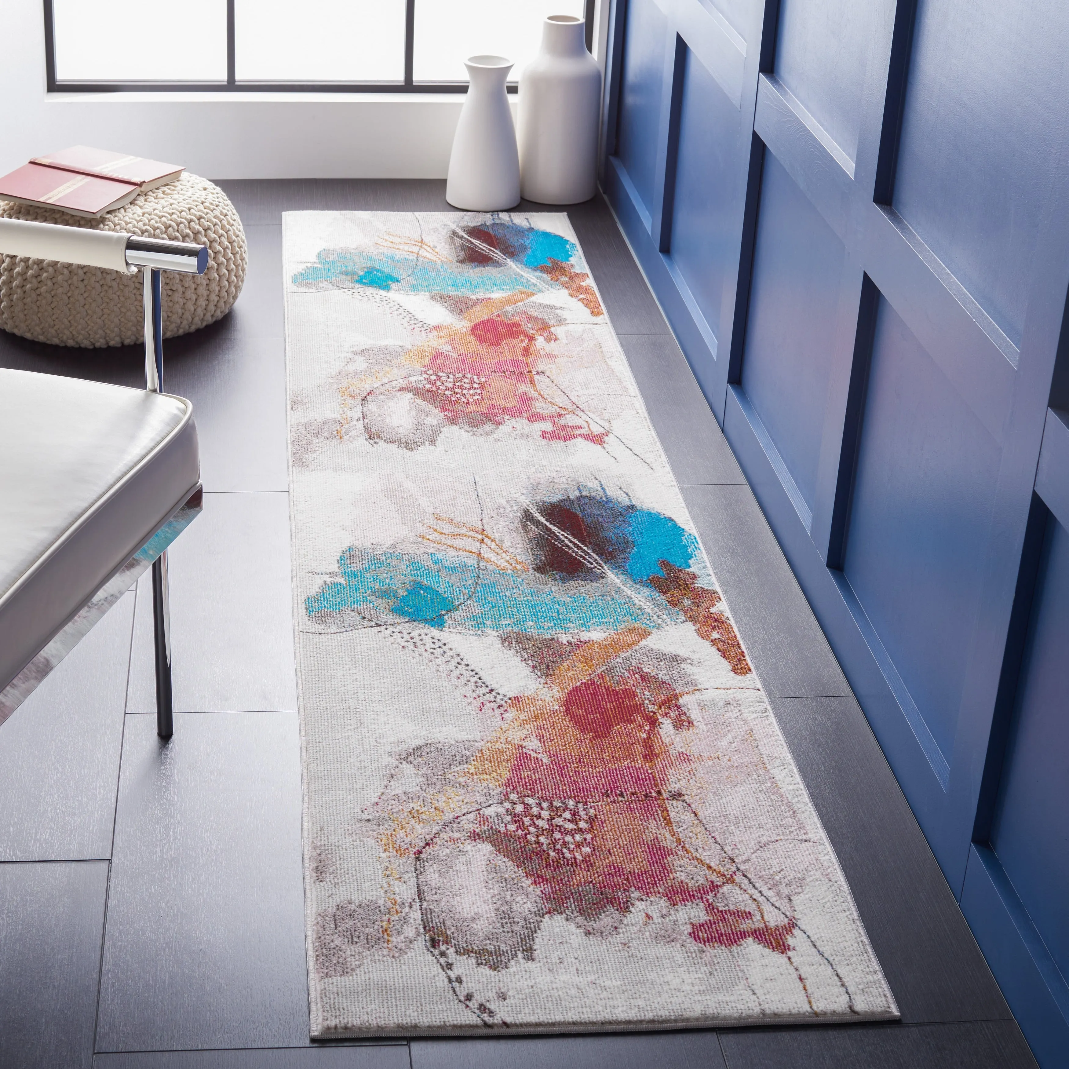 SAFAVIEH Aria Kiwako Modern Abstract Rug