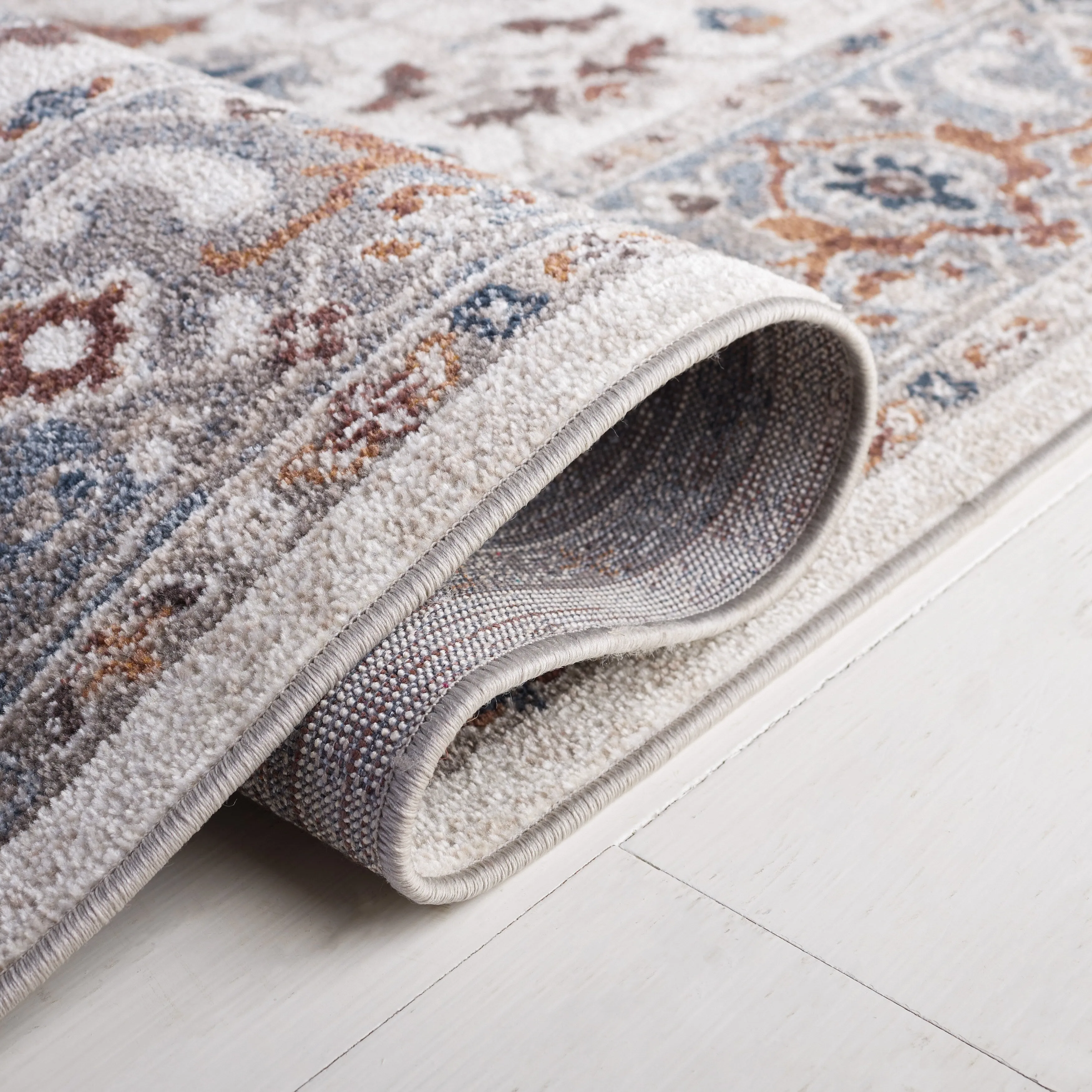 SAFAVIEH Bayside Machine Washable Boel Oriental Rug